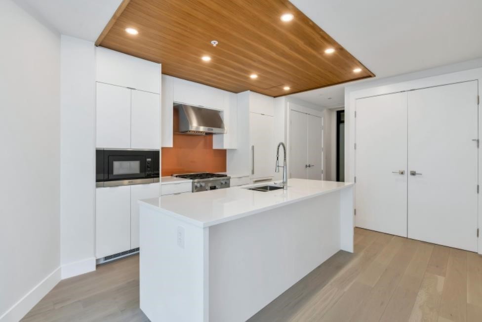 603-6699 Nelson Avenue, West Vancouver, BC