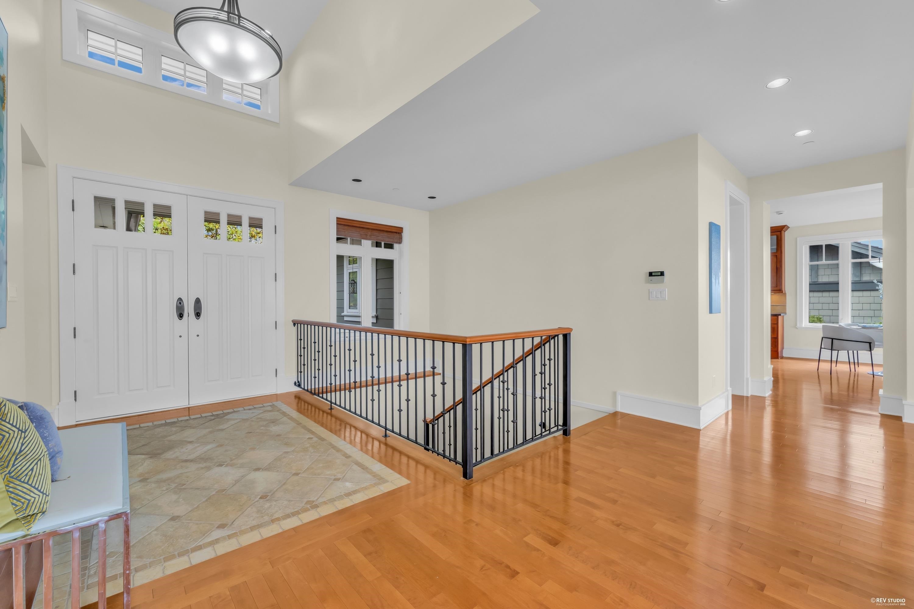 2673 Folkestone Way, West Vancouver, BC