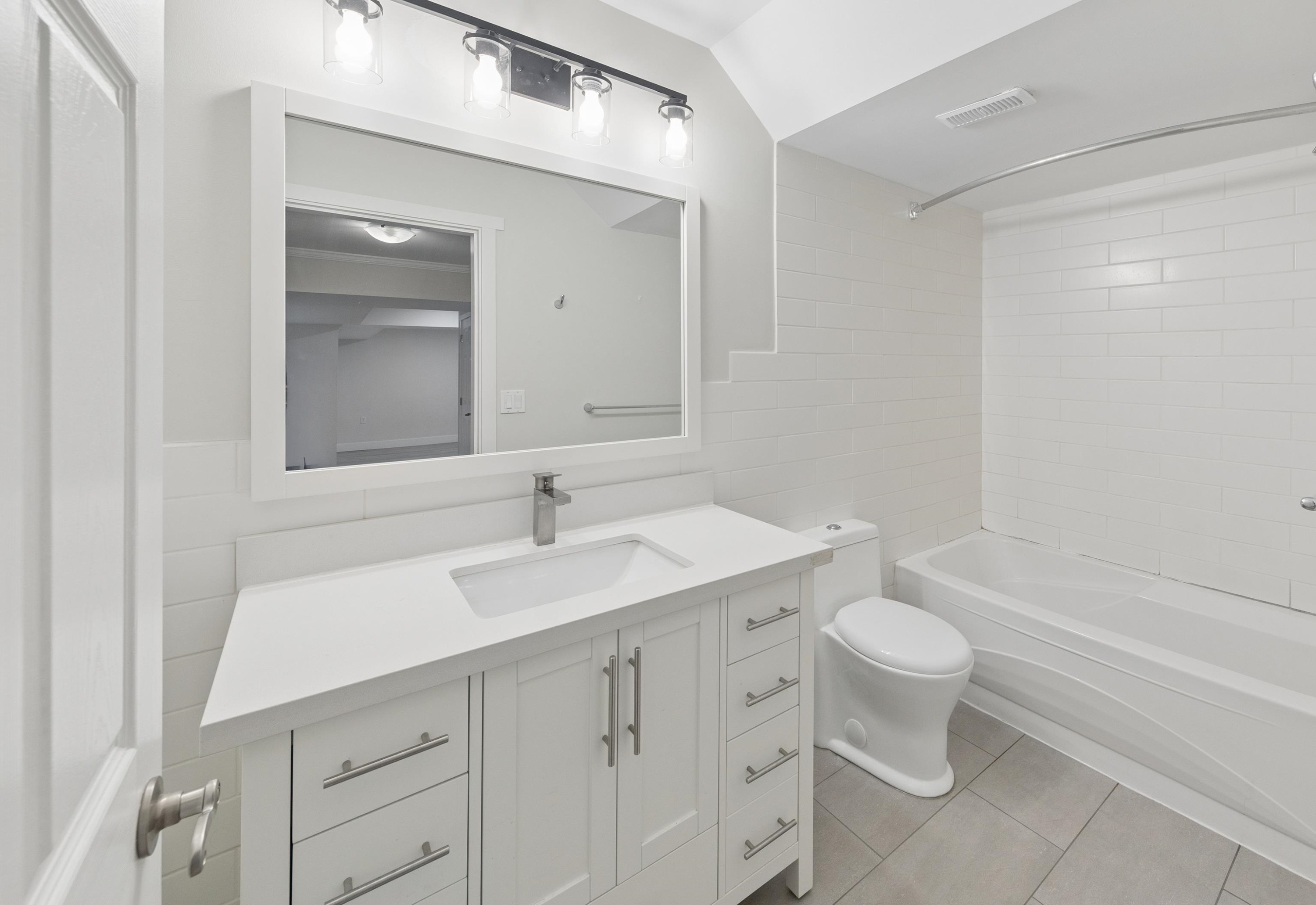 122 Chestnut Court, Port Moody, BC