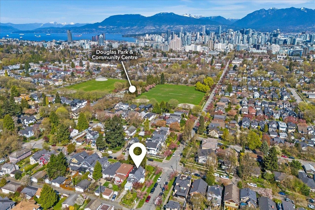 706 24Th Avenue W, Vancouver, BC