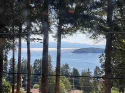 20-5288 Selma Park Road Sechelt, BC V7Z 0C2