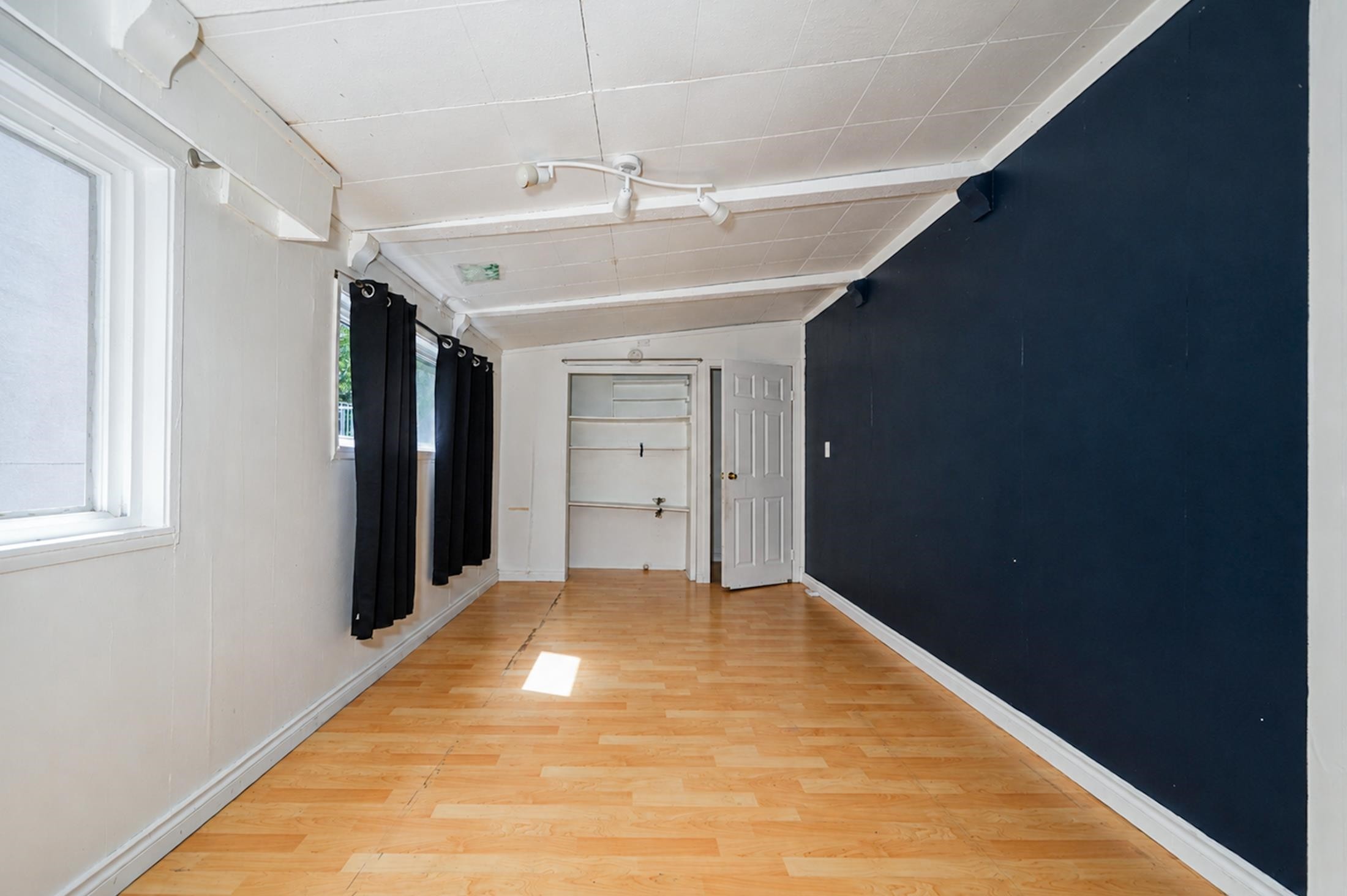 4711 Gothard Street, Vancouver, BC