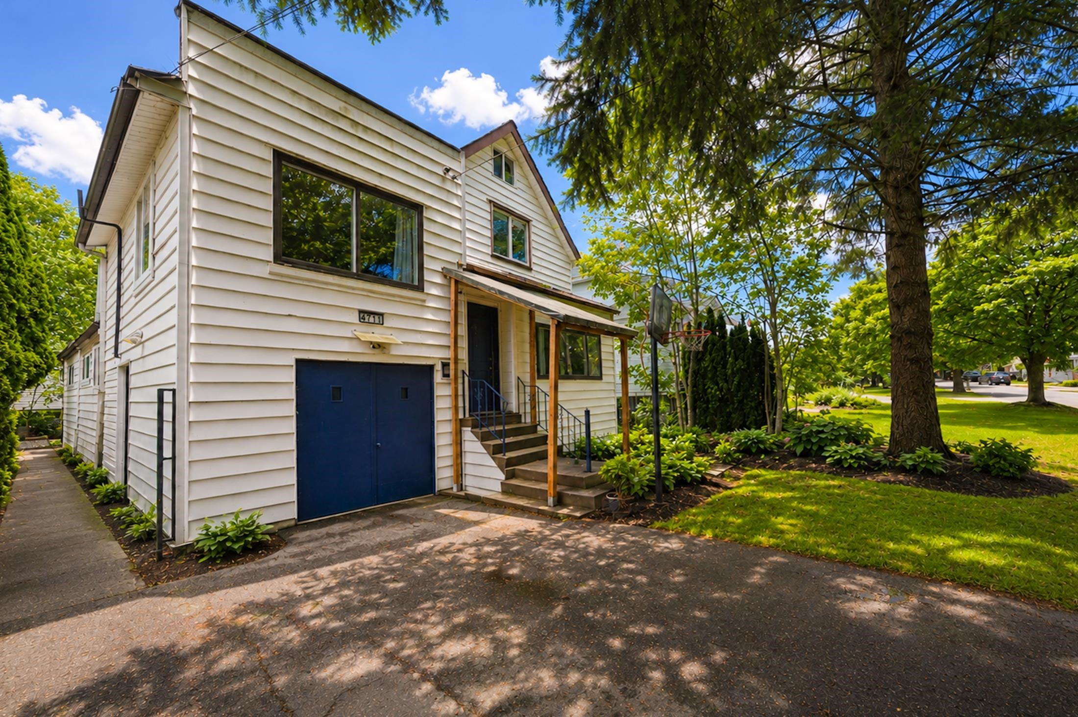 4711 Gothard Street, Vancouver, BC