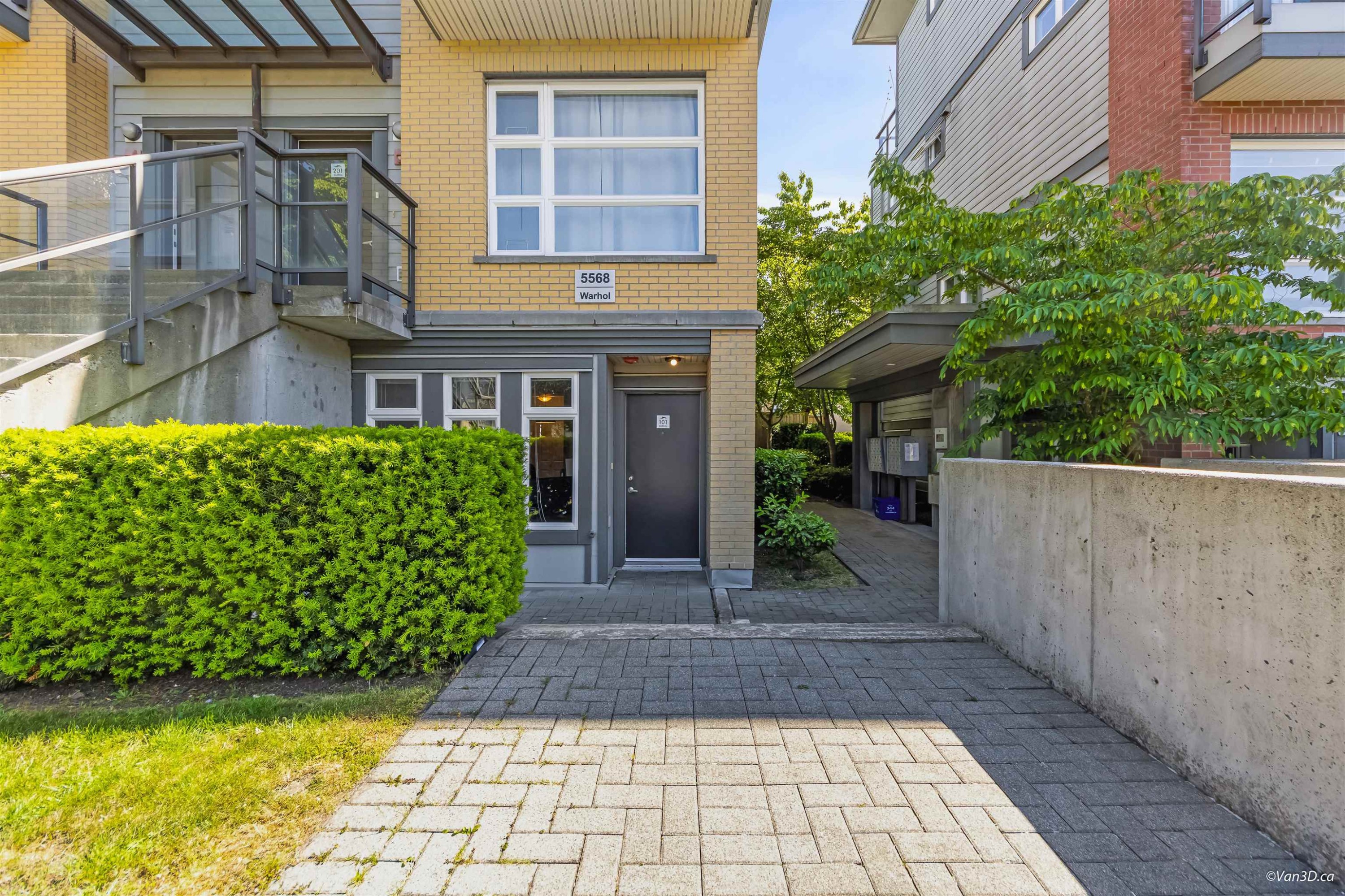 101-5568 Kings Road, Vancouver, BC - Outdoor