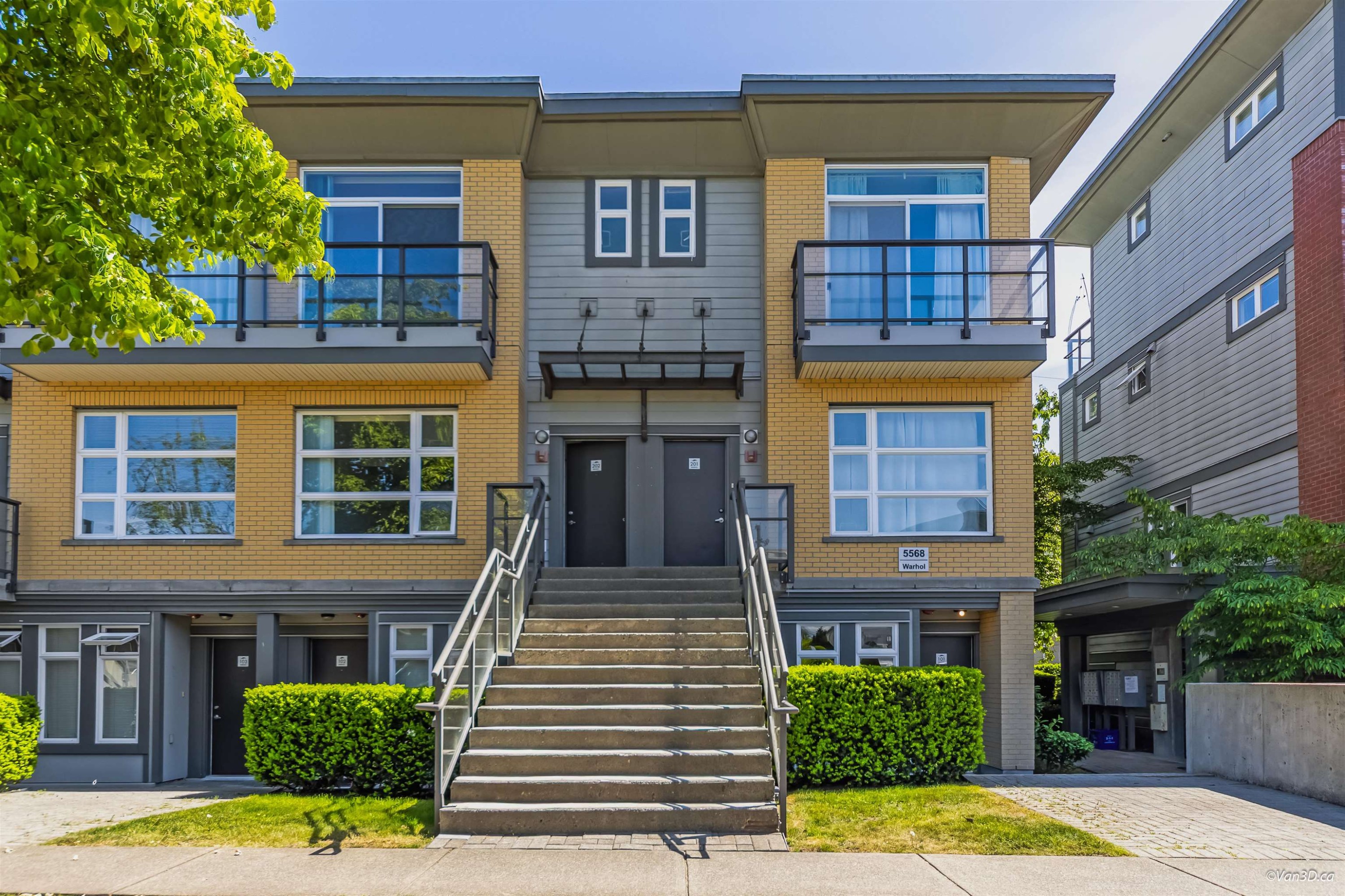 101-5568 Kings Road, Vancouver, BC - Outdoor With Facade