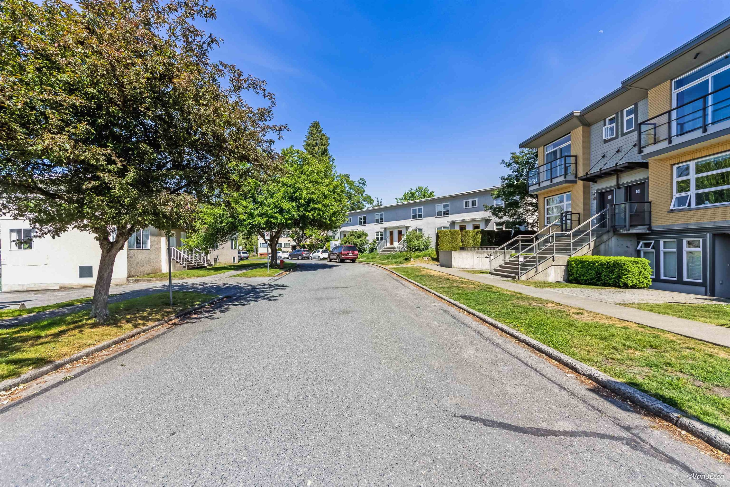 101-5568 Kings Road, Vancouver, BC - Outdoor