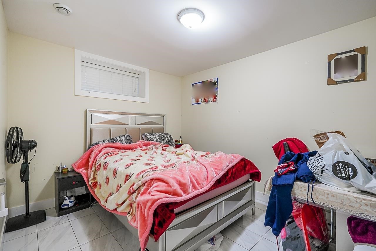 1838 49Th Avenue E, Vancouver, BC - Indoor Photo Showing Bedroom