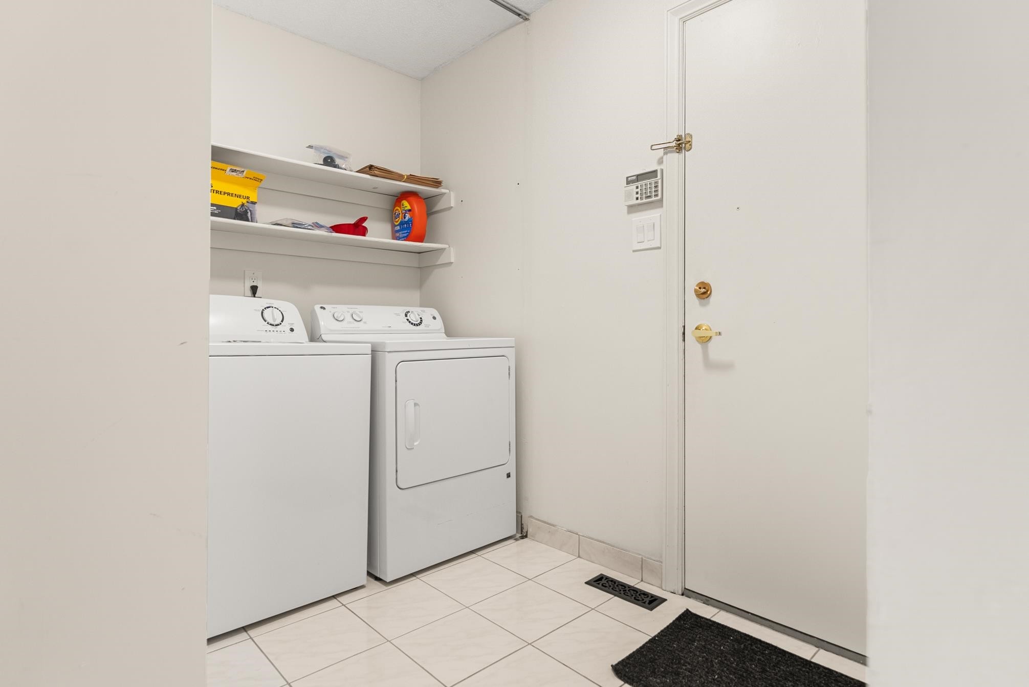 9566 Pickering Drive, Richmond, BC