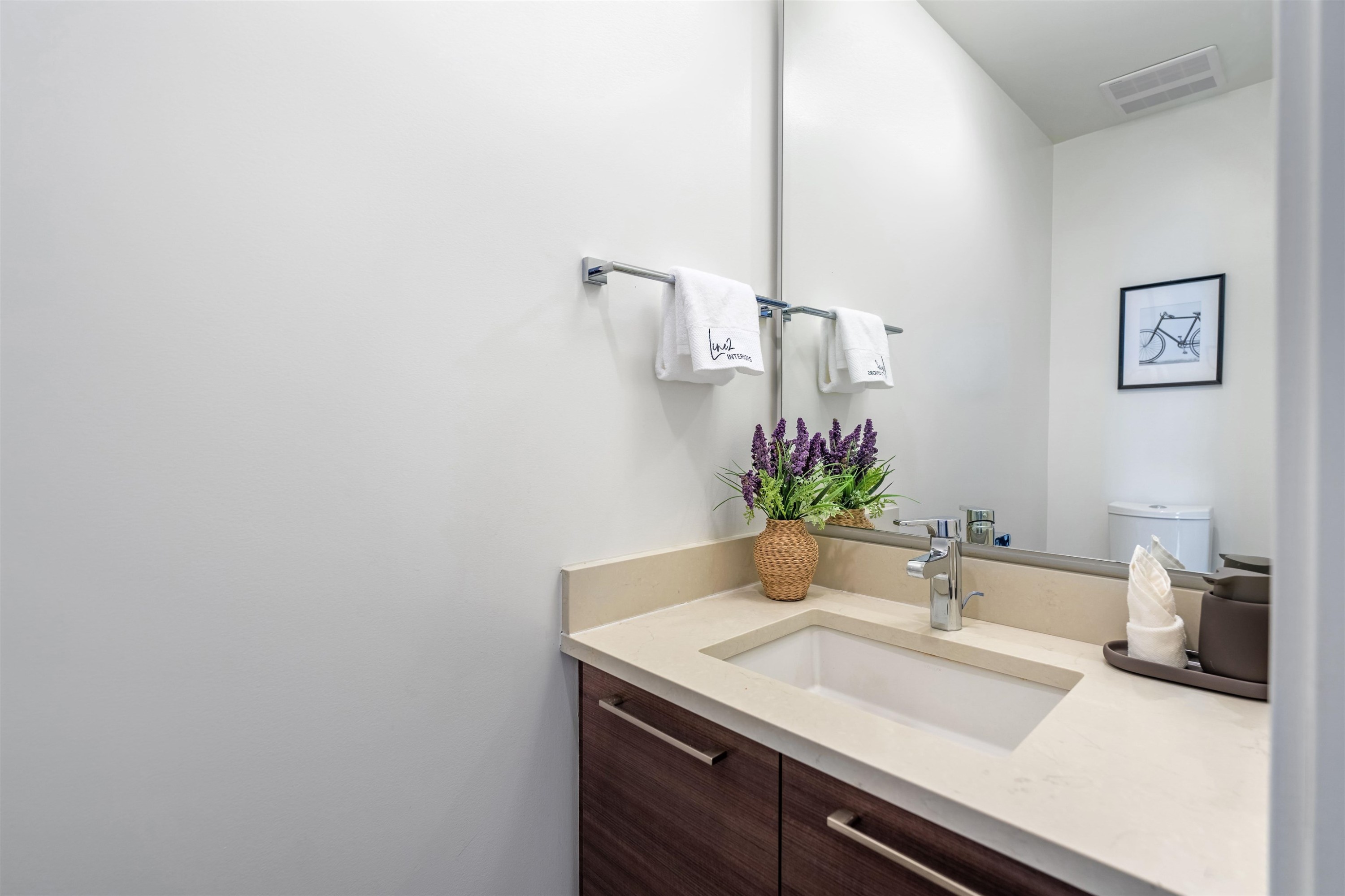 1-8599 River District Crossing, Vancouver, BC