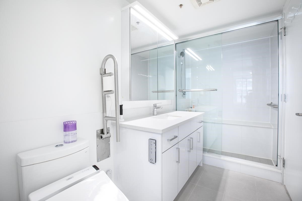 404-8120 Lansdowne Road, Richmond, BC