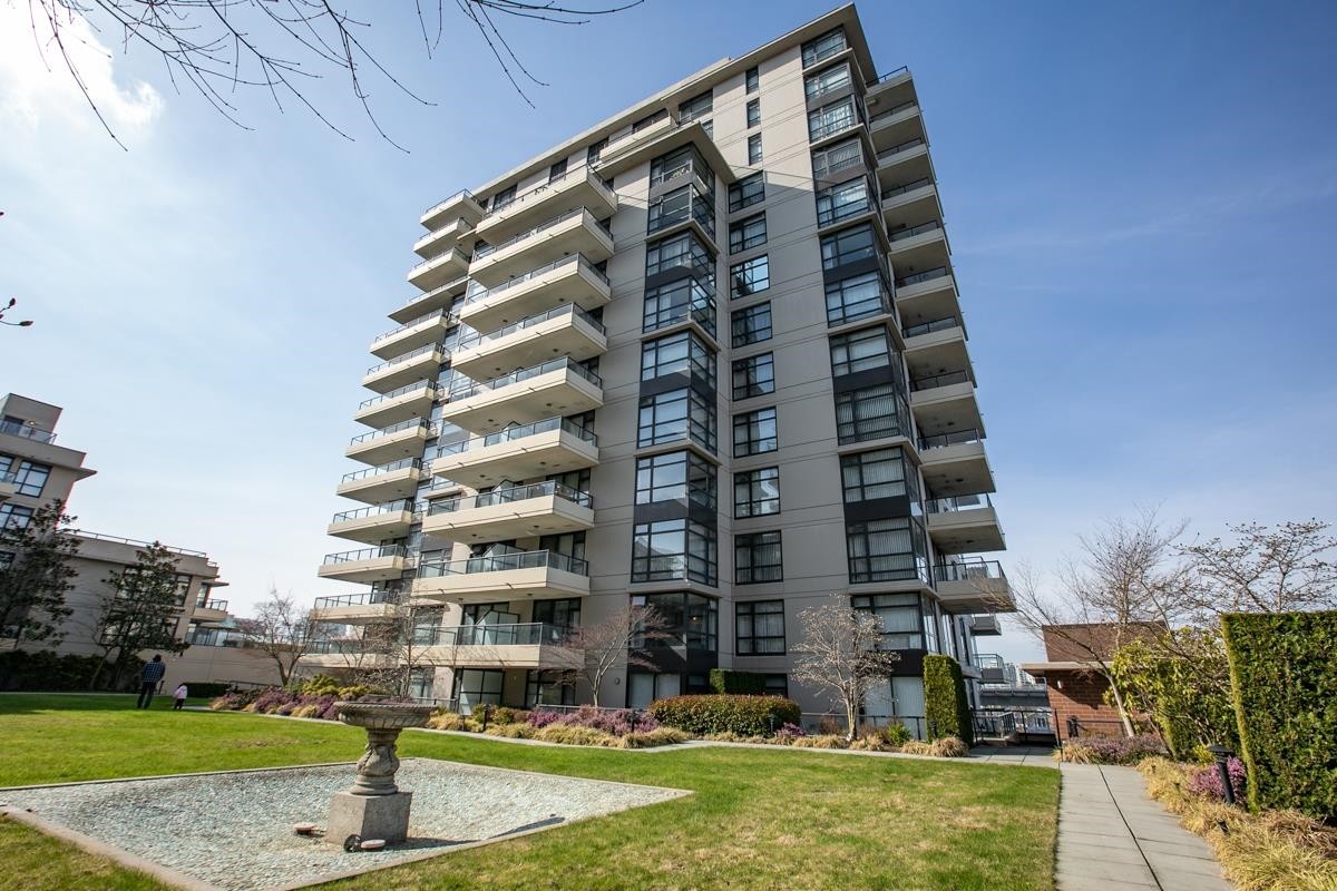 404-8120 Lansdowne Road, Richmond, BC