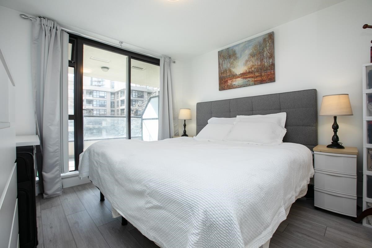 404-8120 Lansdowne Road, Richmond, BC
