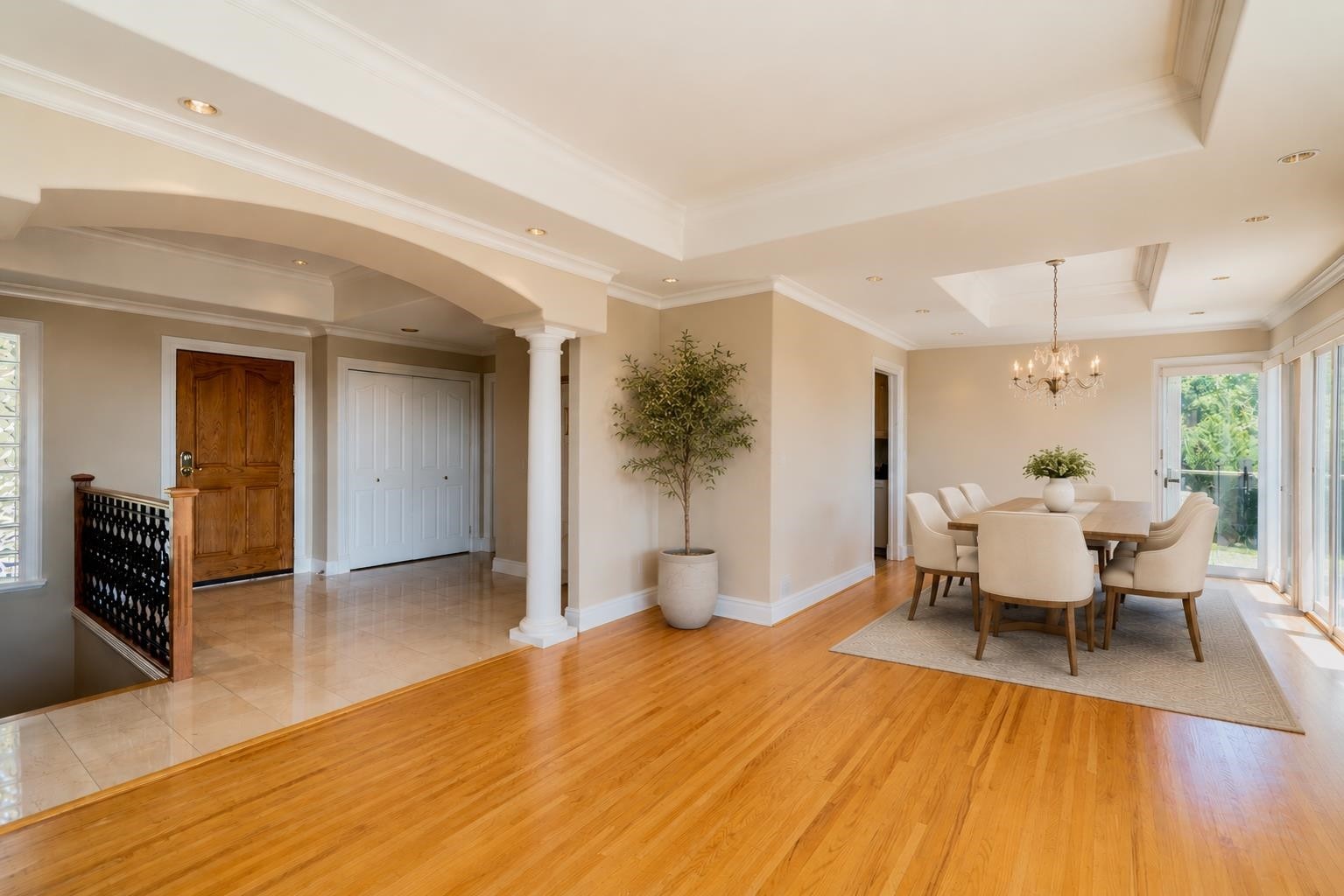 1440 Sandhurst Place, West Vancouver, BC