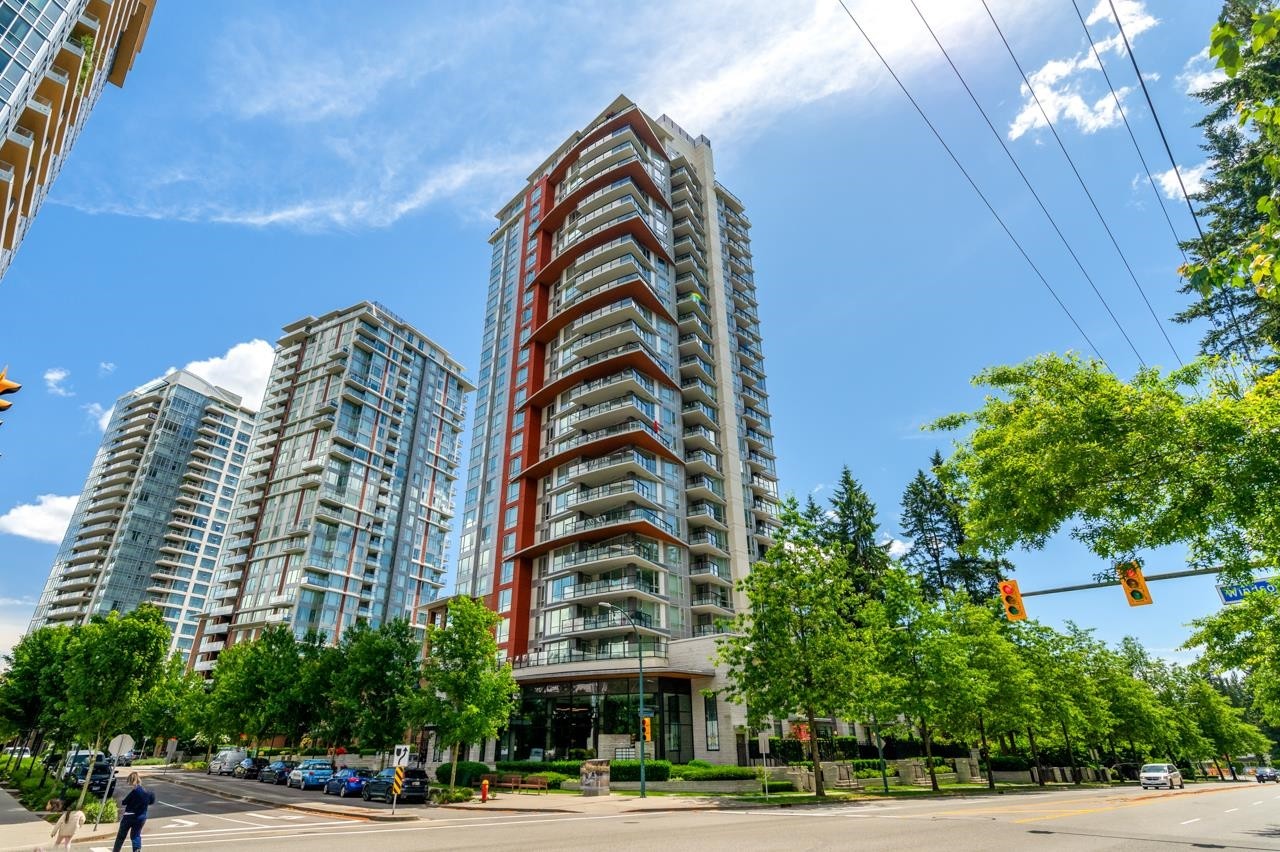 805-3096 Windsor Gate, Coquitlam, BC