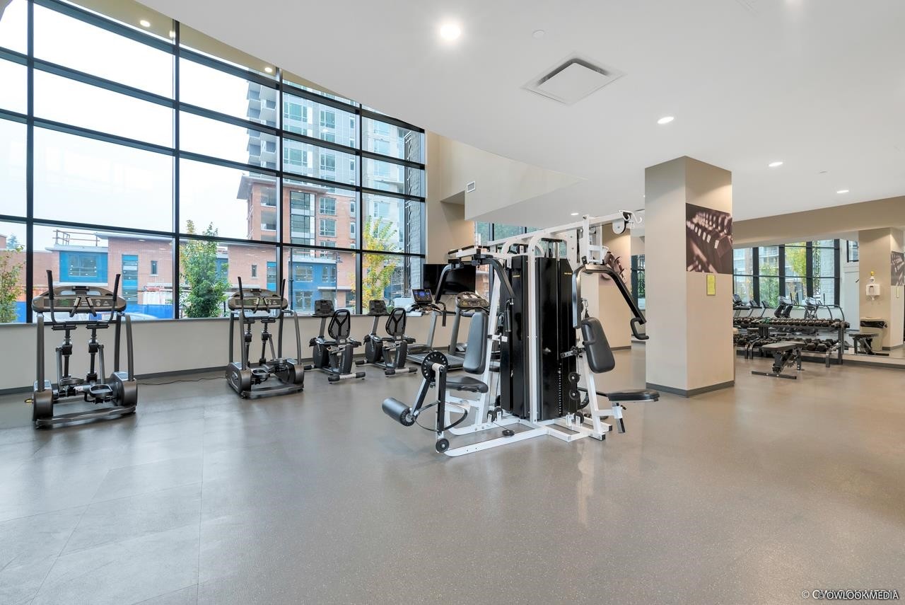 805-3096 Windsor Gate, Coquitlam, BC
