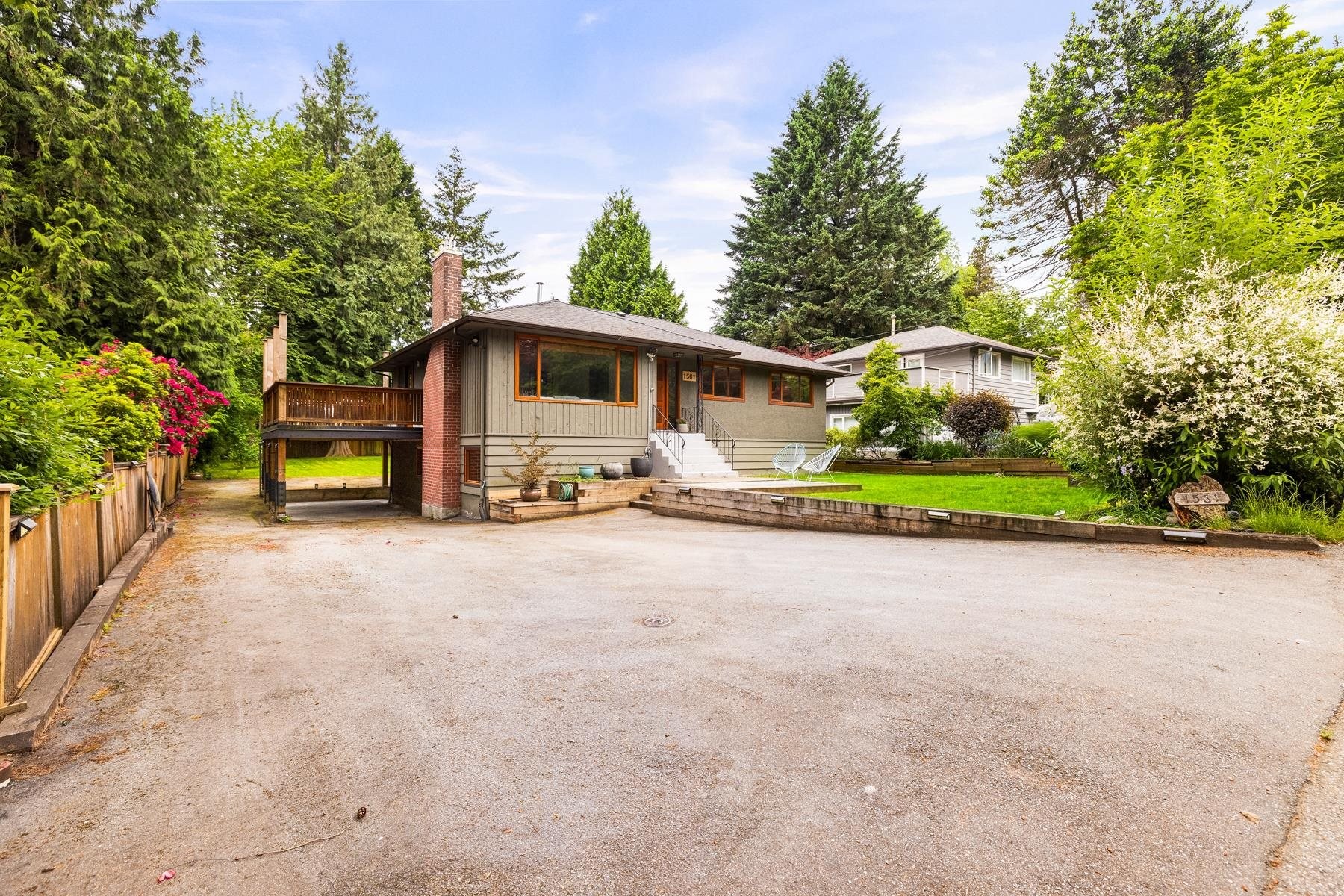 1561 Merlynn Crescent, North Vancouver, BC