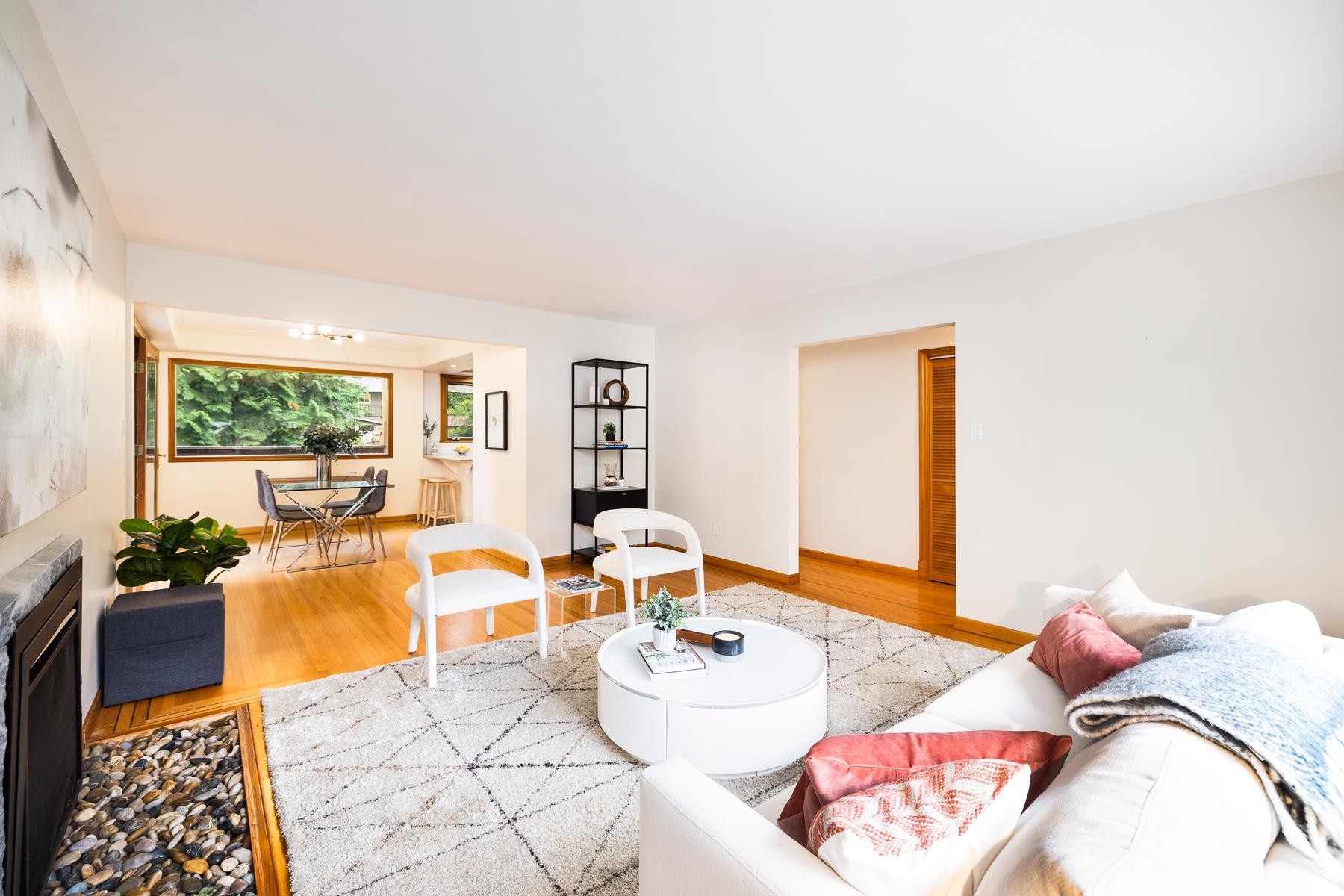 1561 Merlynn Crescent, North Vancouver, BC