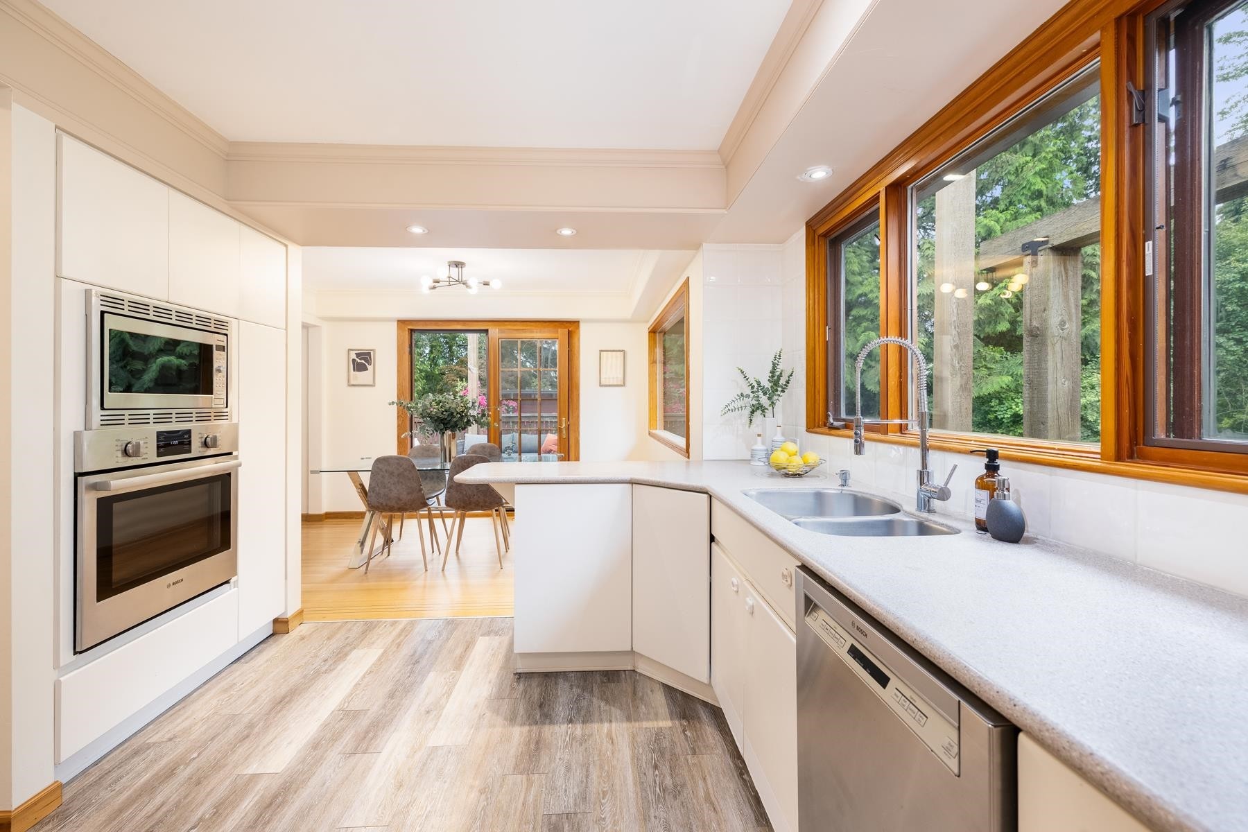 1561 Merlynn Crescent, North Vancouver, BC