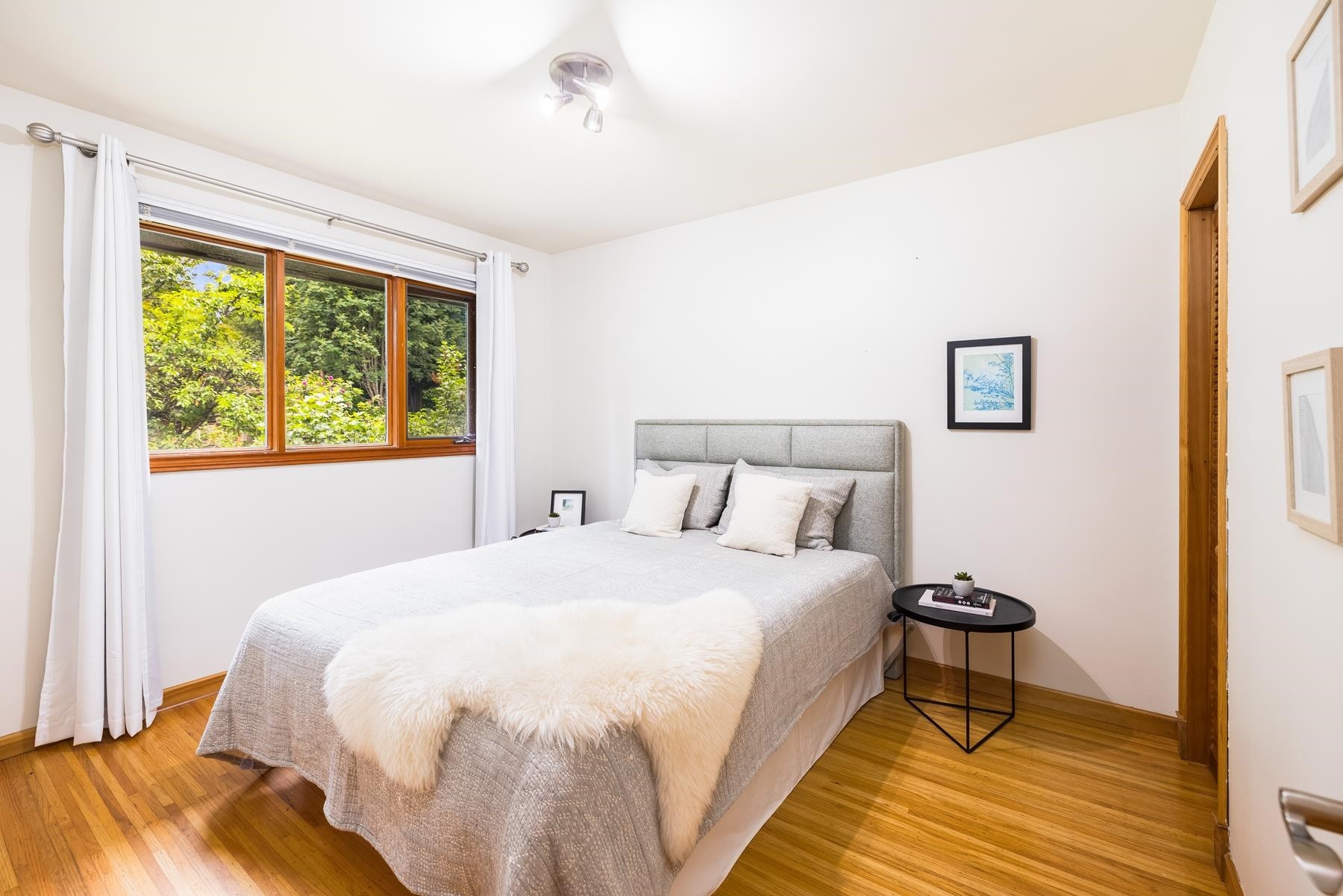 1561 Merlynn Crescent, North Vancouver, BC