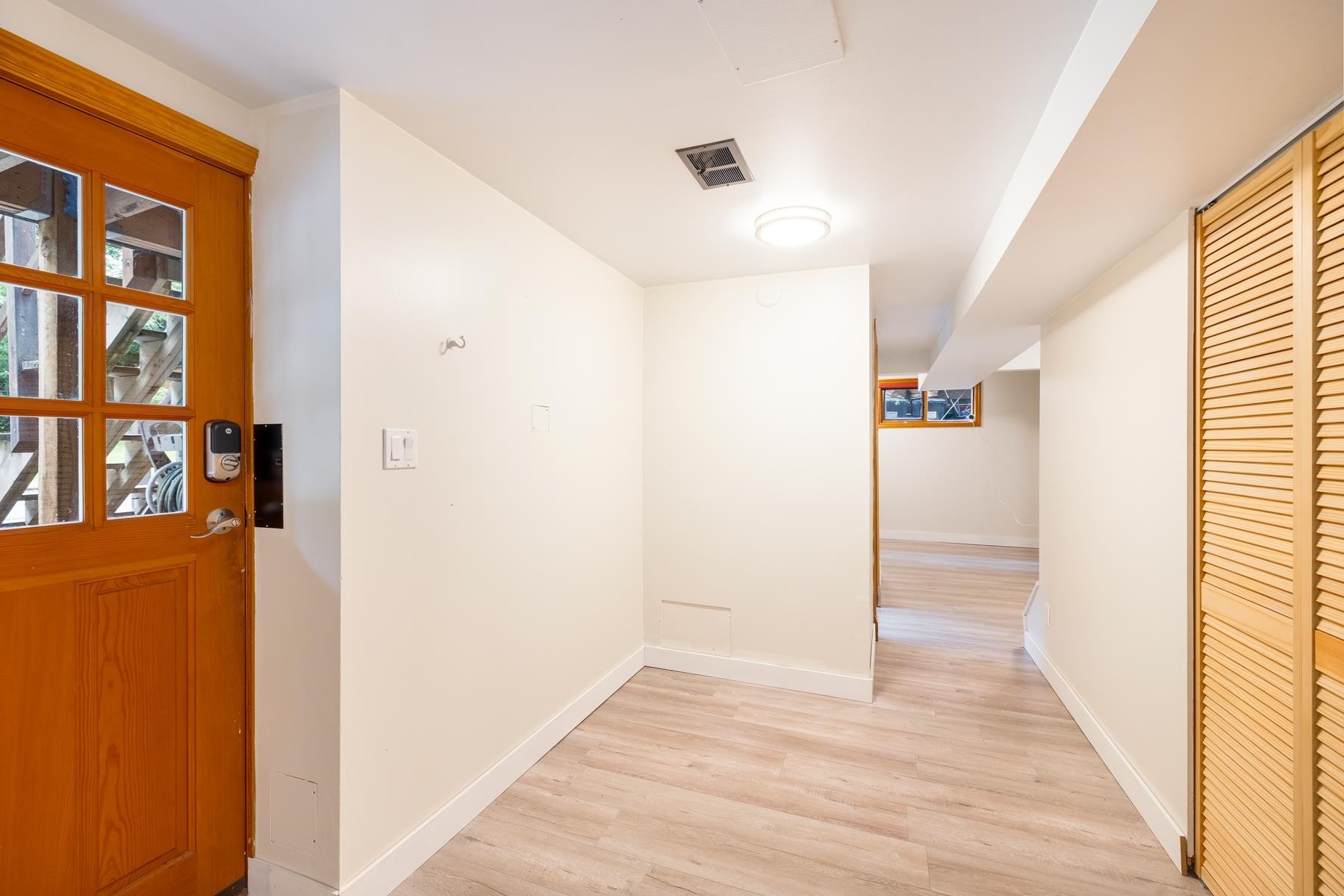 1561 Merlynn Crescent, North Vancouver, BC