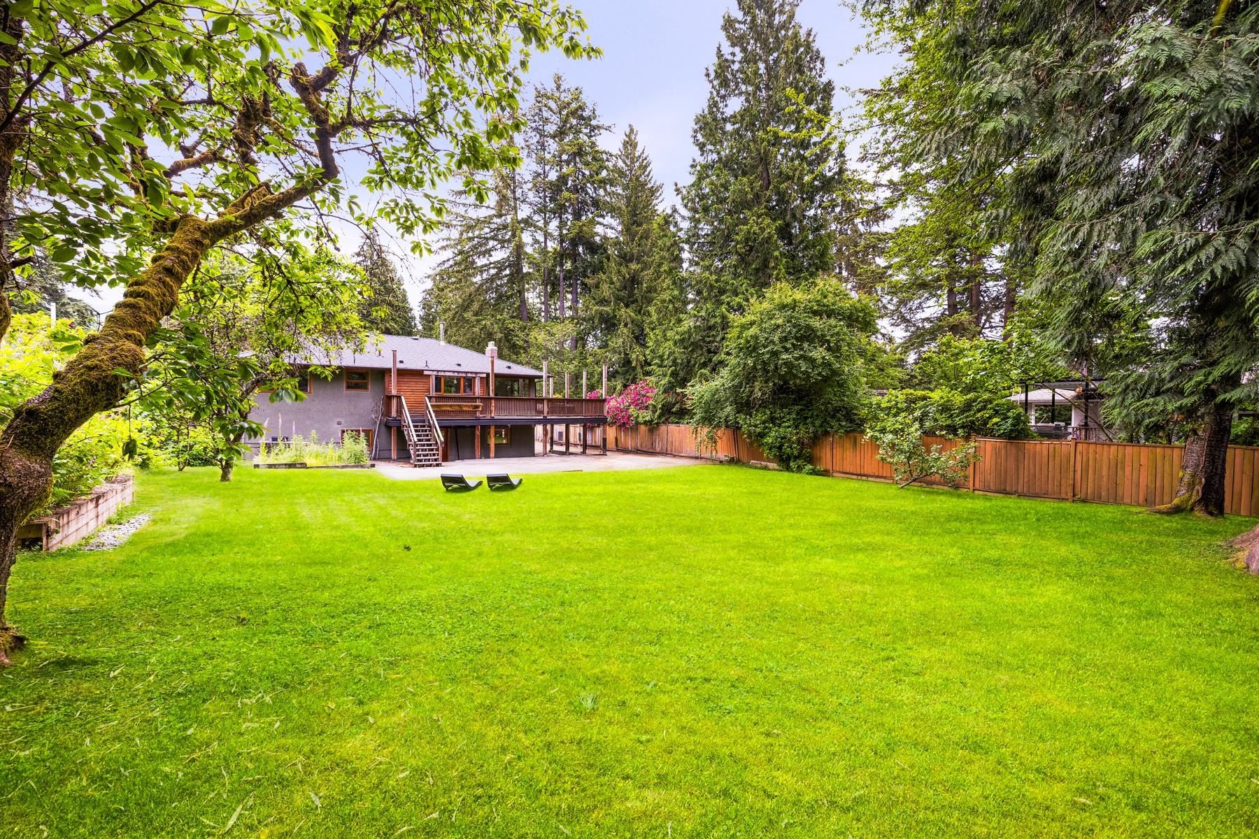 1561 Merlynn Crescent, North Vancouver, BC