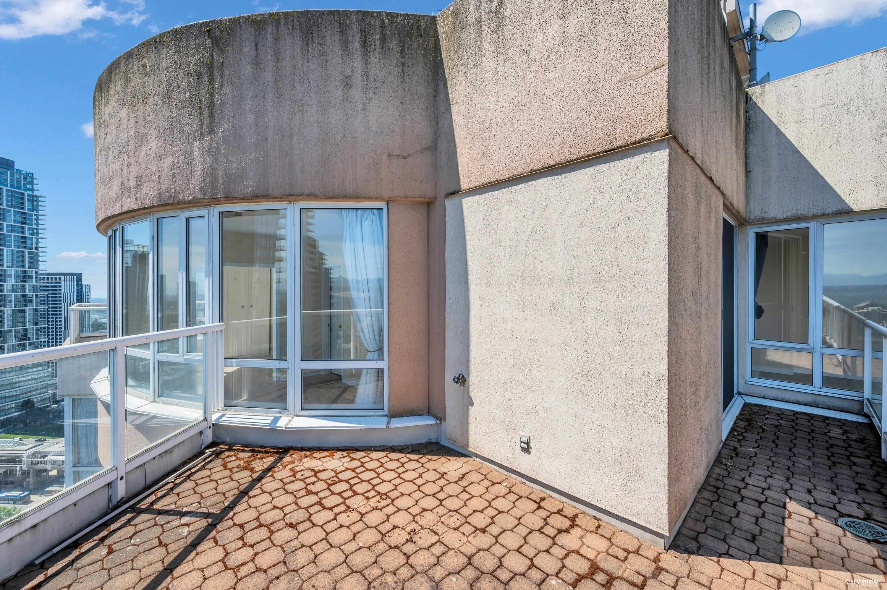 2804-6220 Mckay Avenue, Burnaby, BC