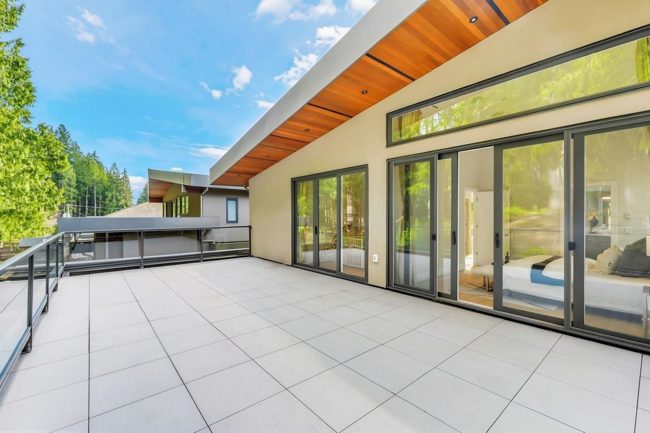 31 Glenmore Drive, West Vancouver, BC - Outdoor With Exterior