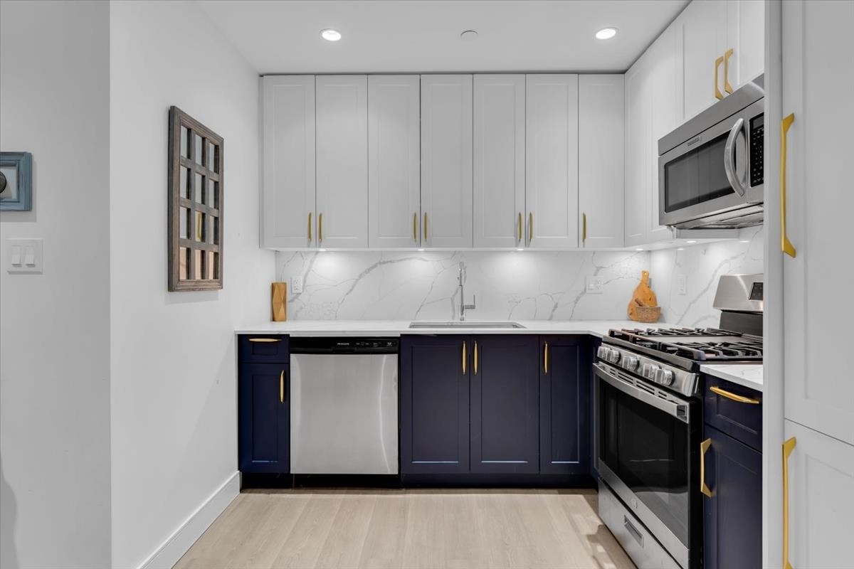 1020 Odlum Drive, Vancouver, BC