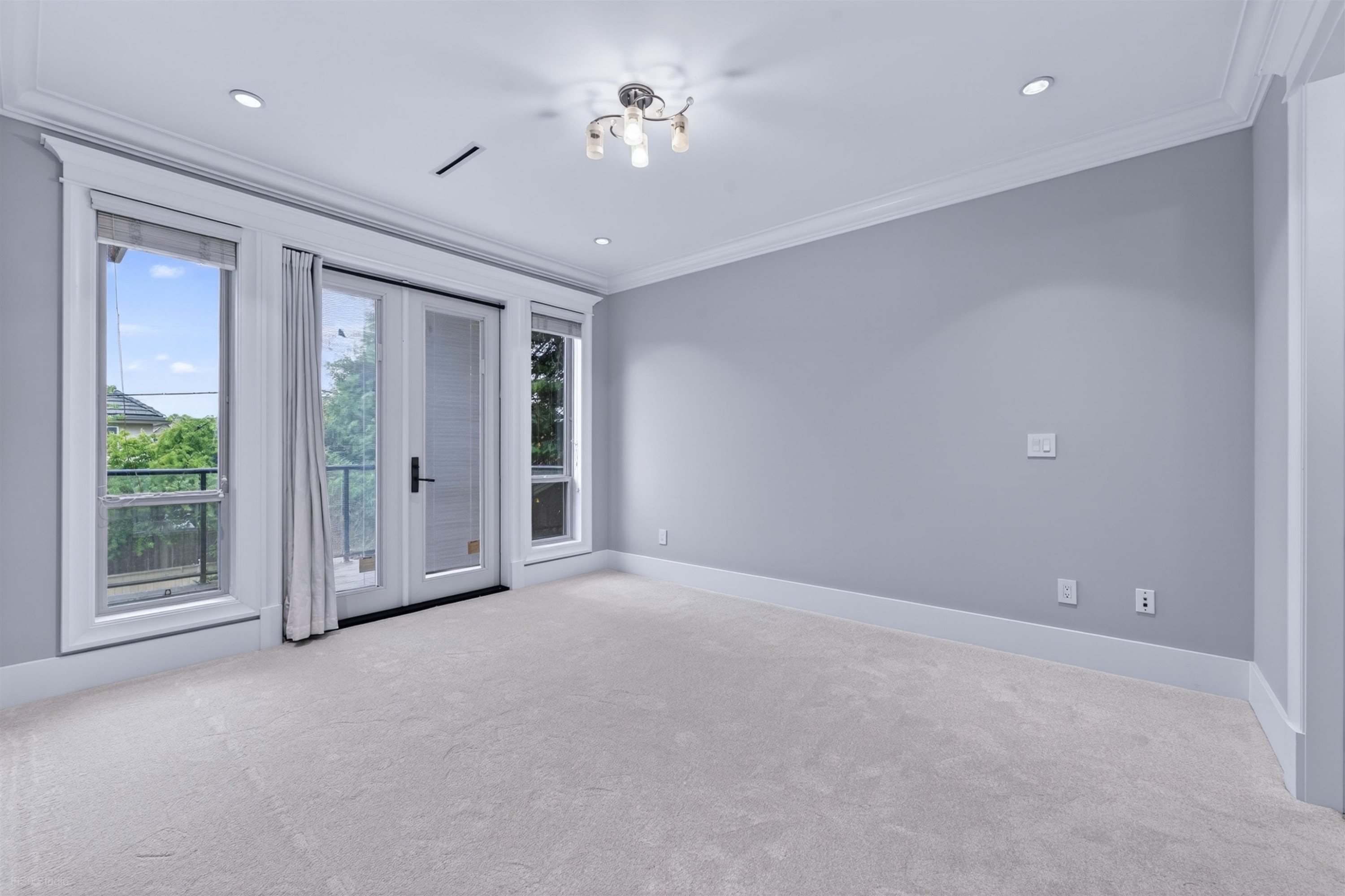 9911 Bates Road, Richmond, BC