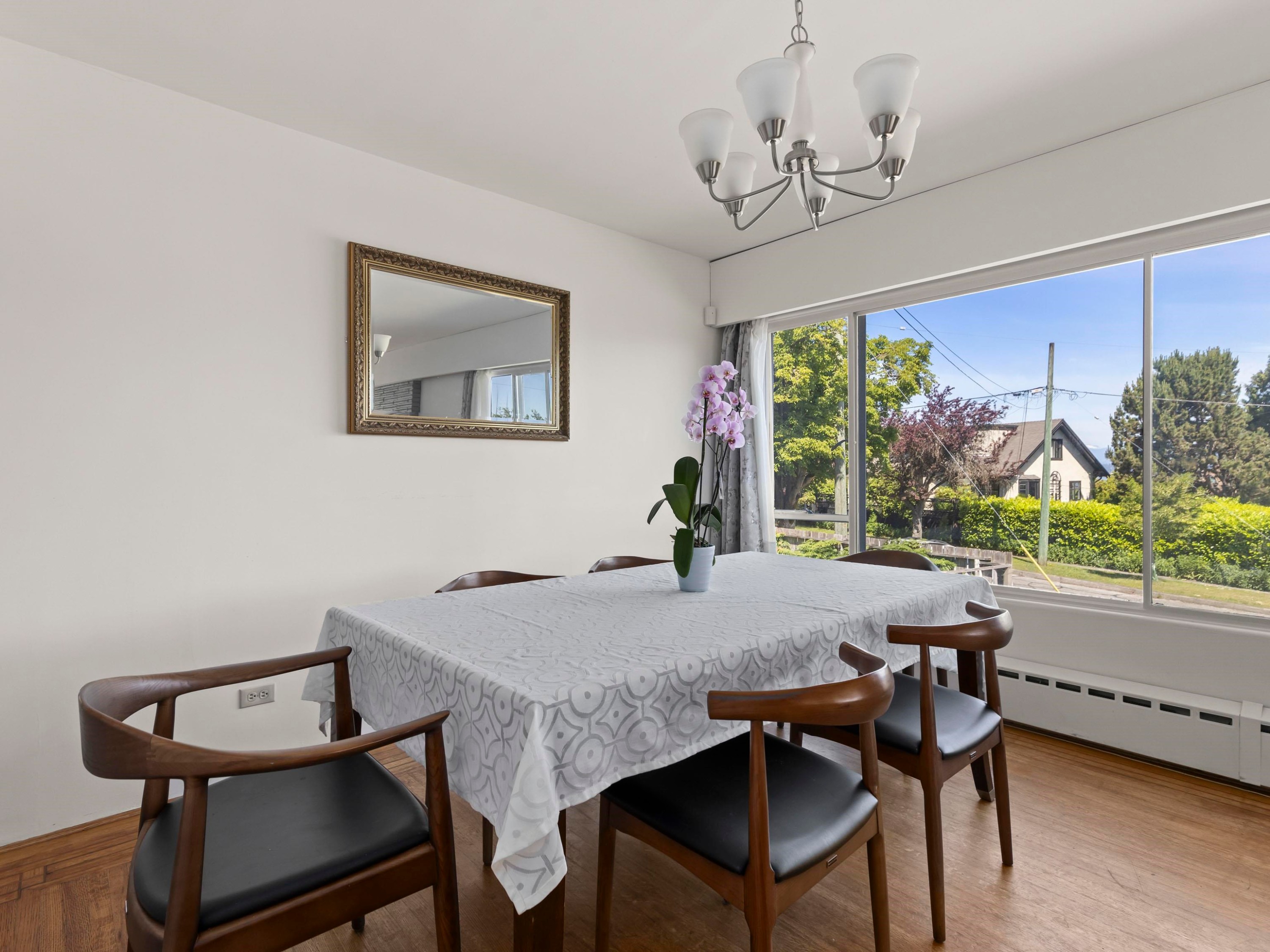 4514 Bellevue Drive, Vancouver, BC