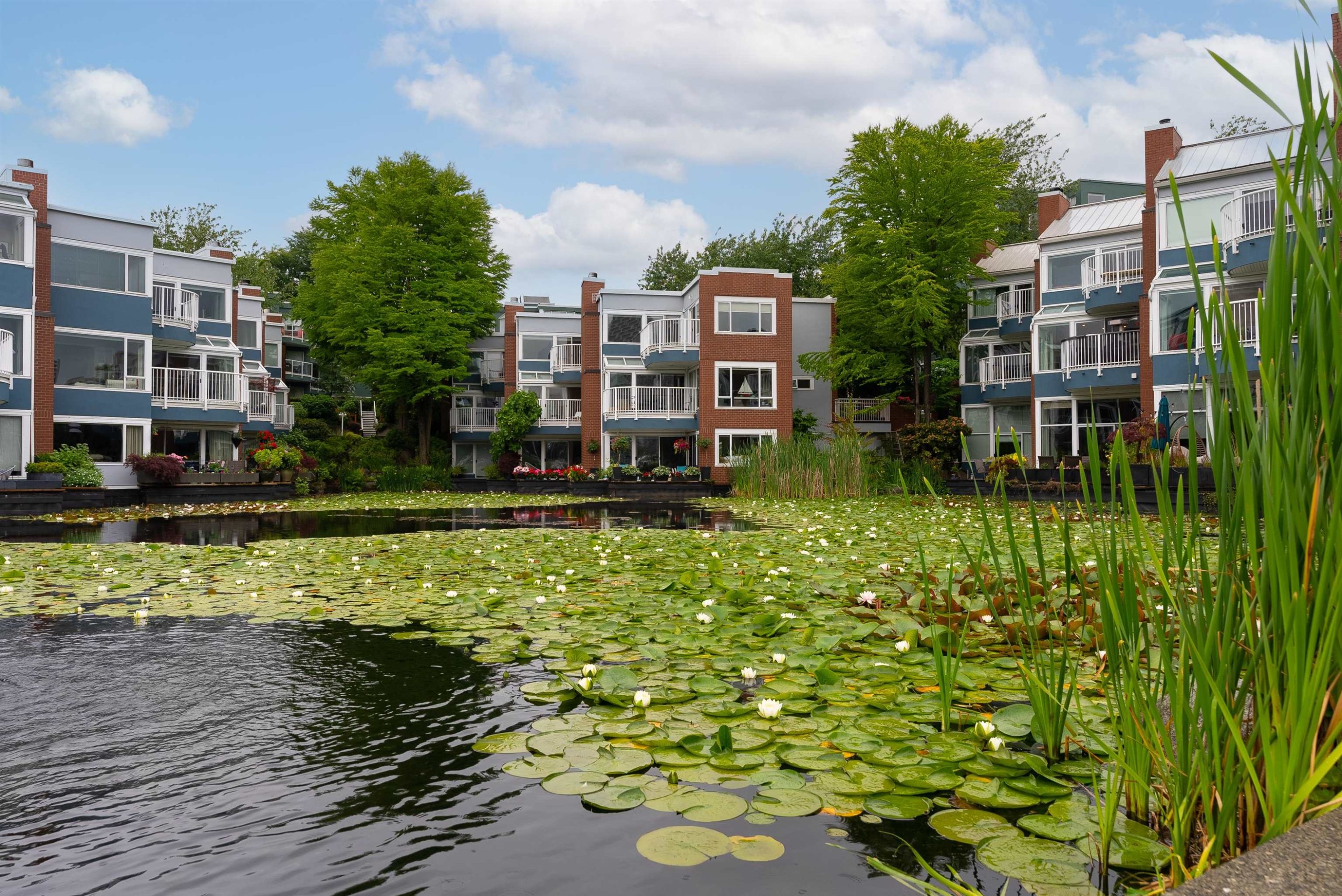 1596 Island Park Walk, Vancouver, BC
