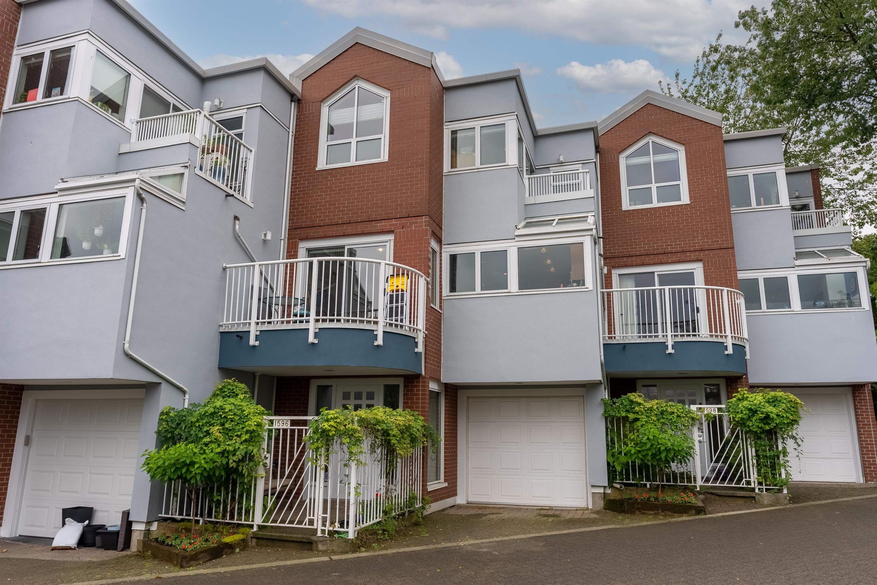 1596 Island Park Walk, Vancouver, BC