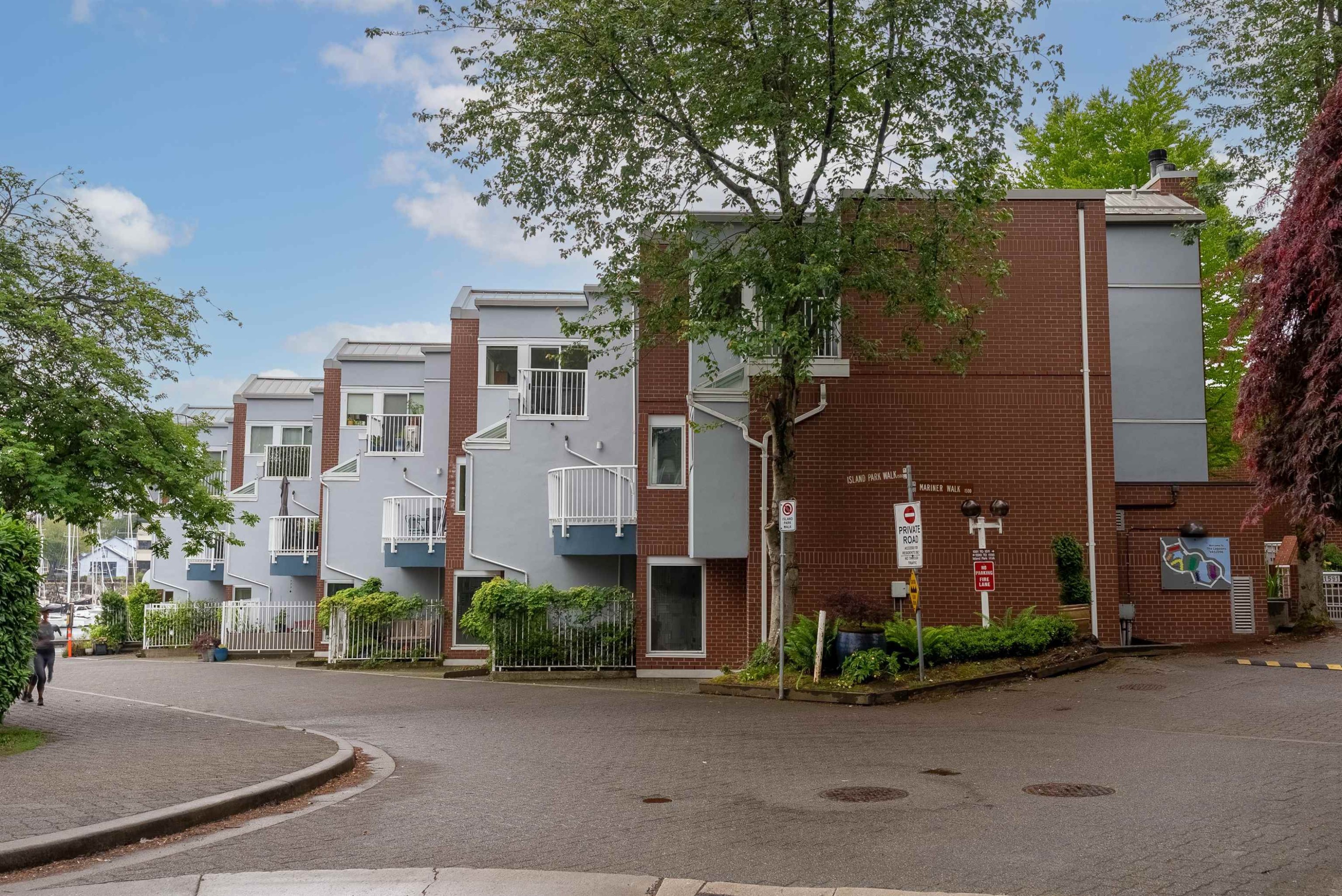1596 Island Park Walk, Vancouver, BC
