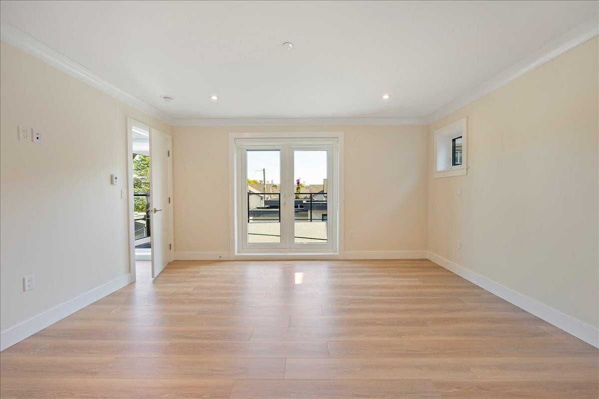 4854 Slocan Street, Vancouver, BC