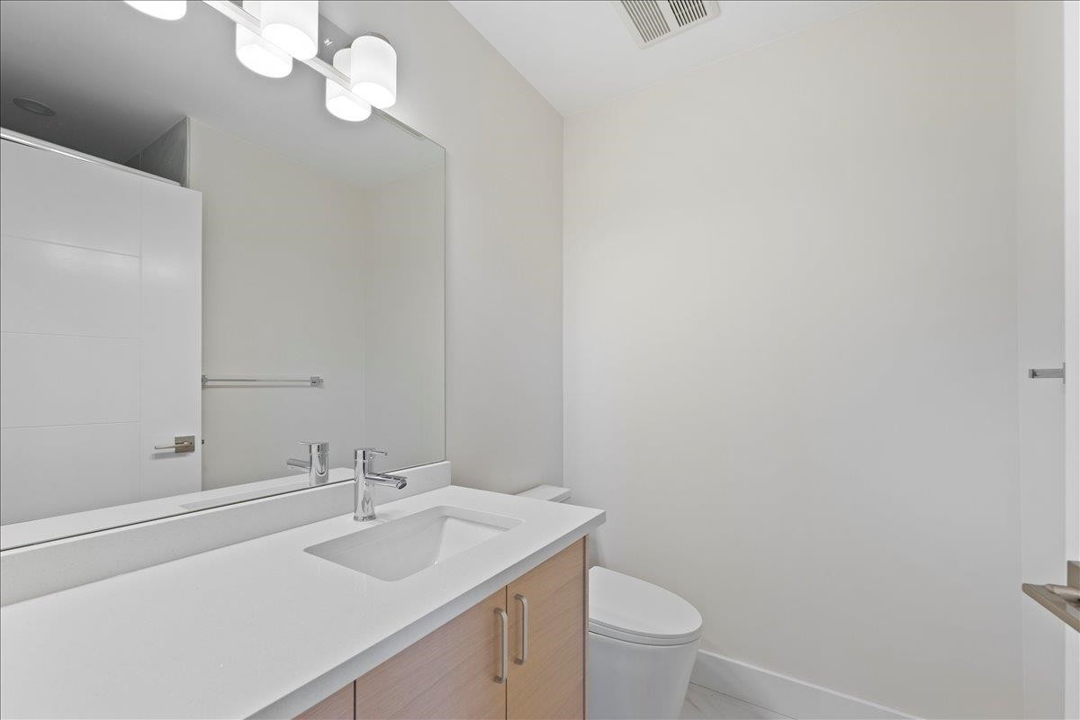4854 Slocan Street, Vancouver, BC