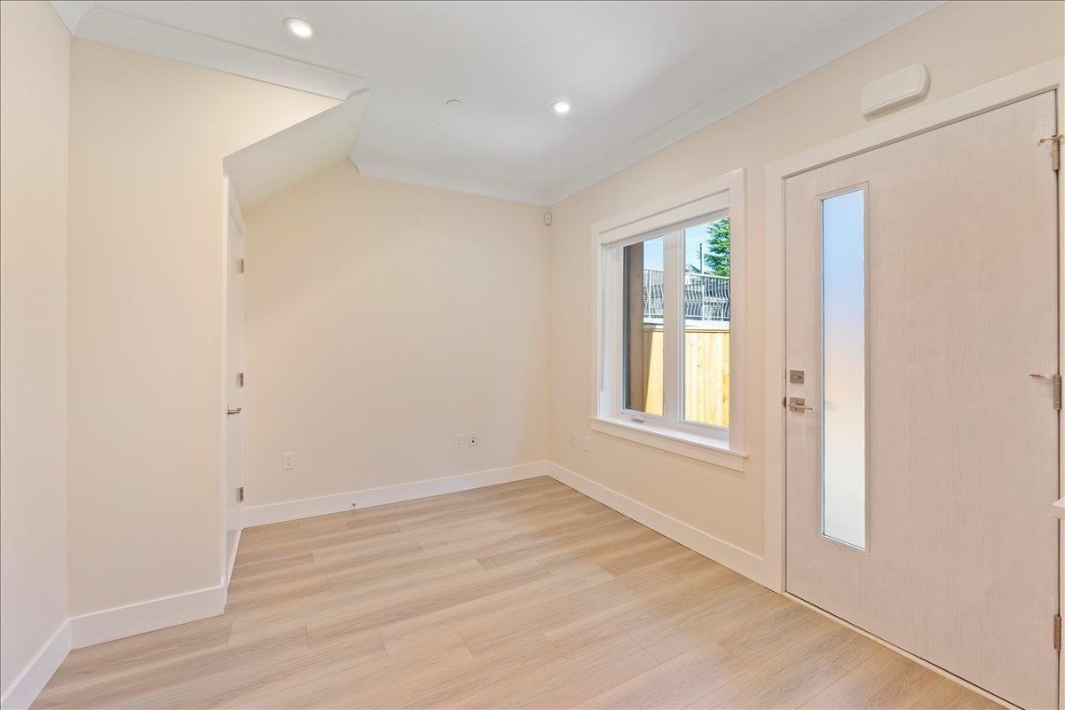 4854 Slocan Street, Vancouver, BC