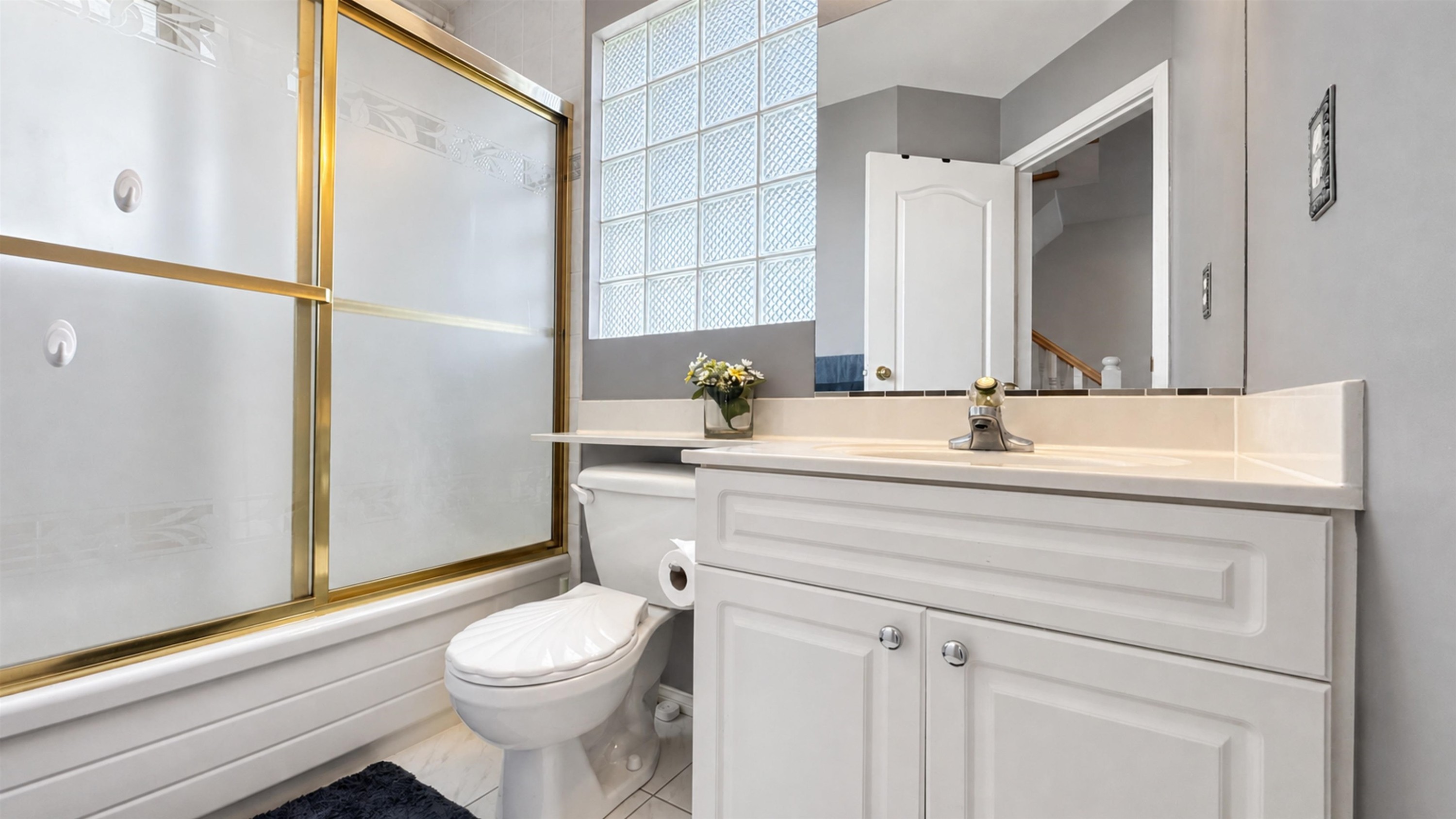 2776 Georgia Street E, Vancouver, BC