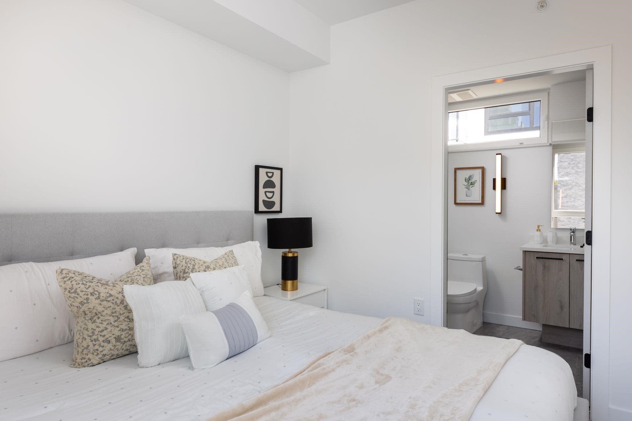 6829 Cambie Street, Vancouver, BC