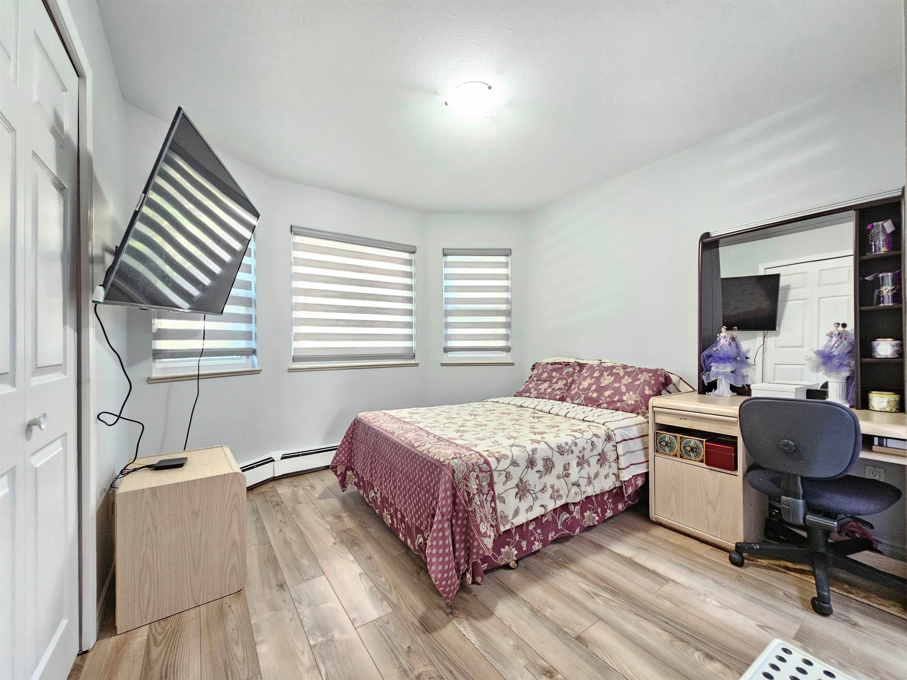 5521 Dundee Street, Vancouver, BC
