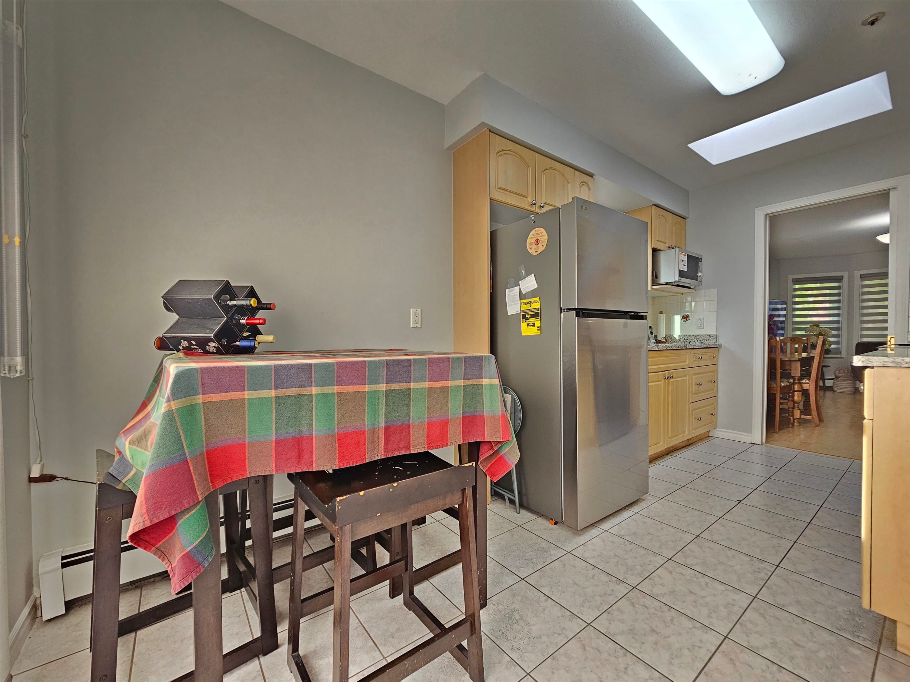 5521 Dundee Street, Vancouver, BC