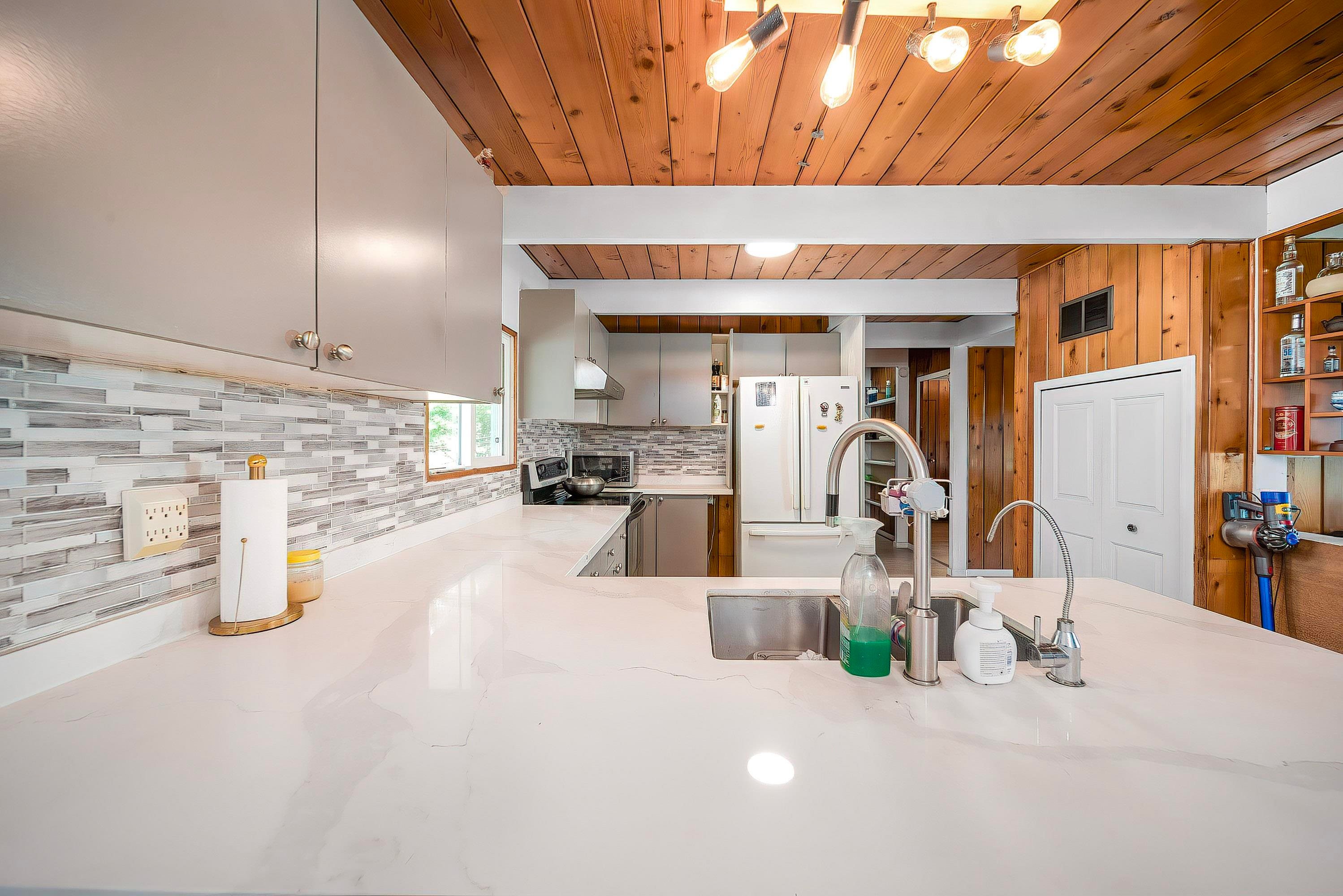 4067 Sefton Street, Port Coquitlam, BC