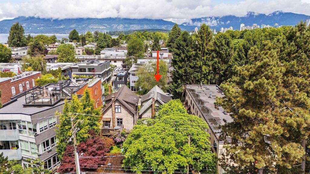 2012 York Avenue, Vancouver, BC