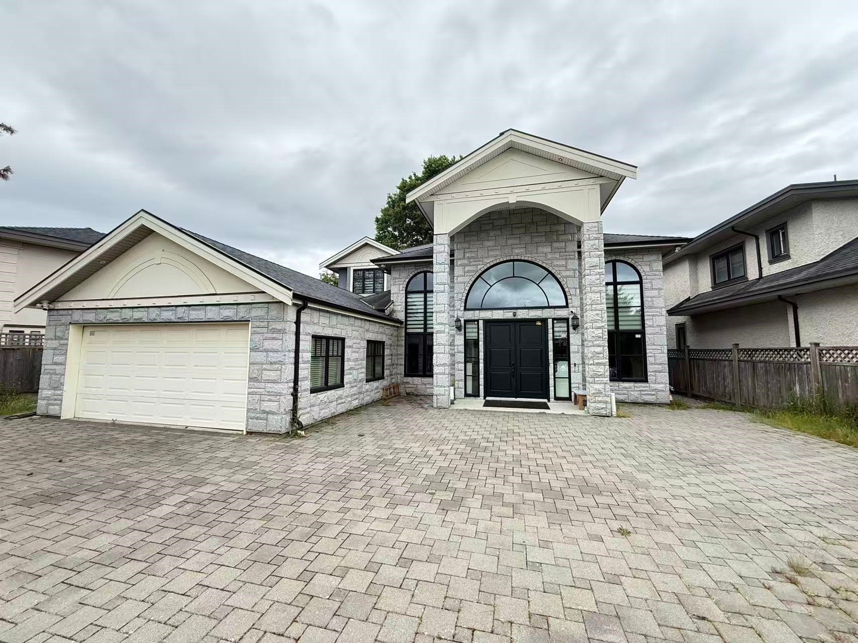 6820 Mayflower Drive, Richmond, BC