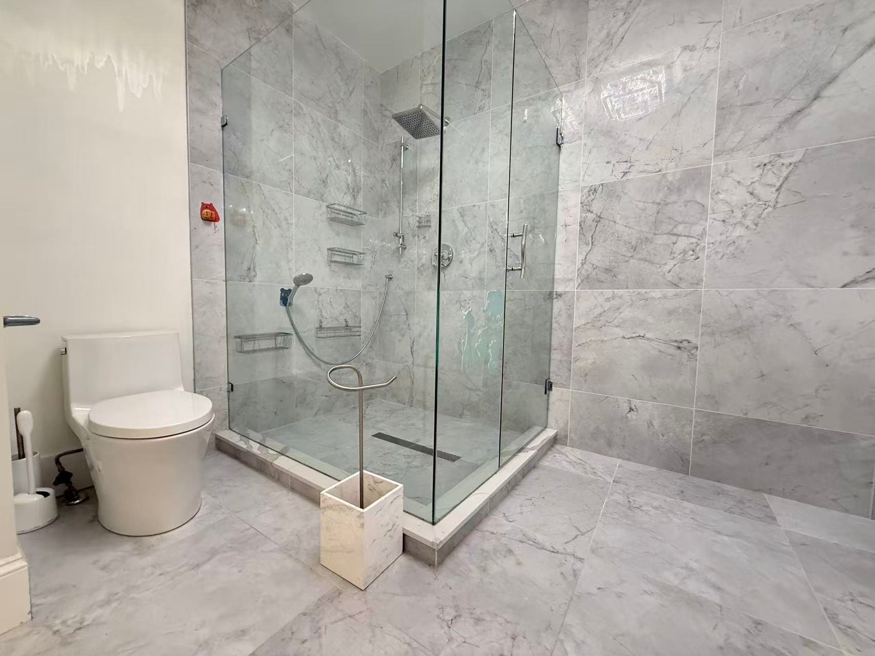 6820 Mayflower Drive, Richmond, BC