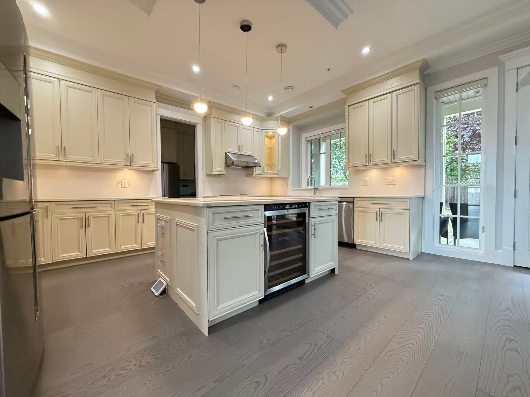 6820 Mayflower Drive, Richmond, BC