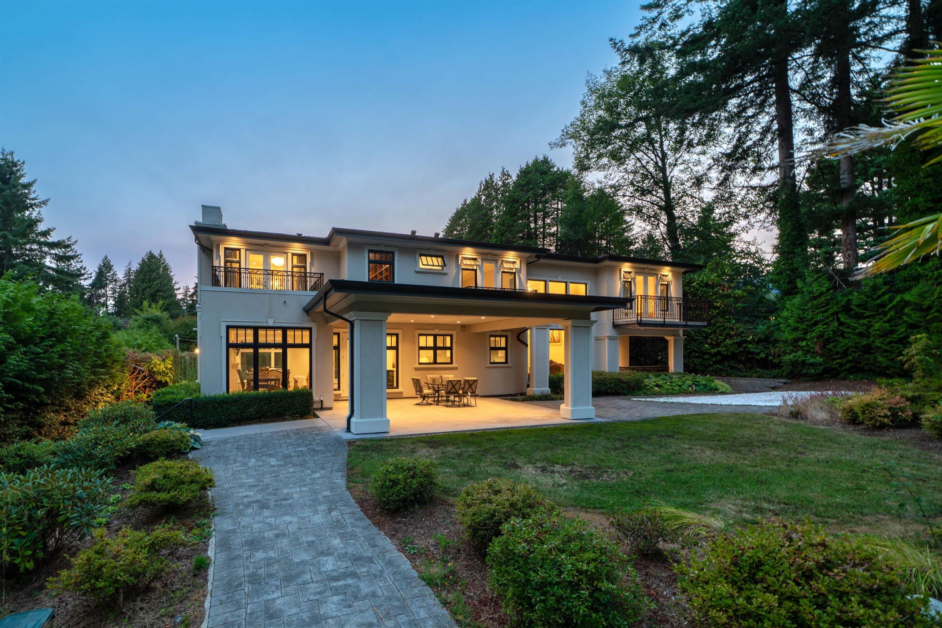 920 3Rd Street, West Vancouver, BC