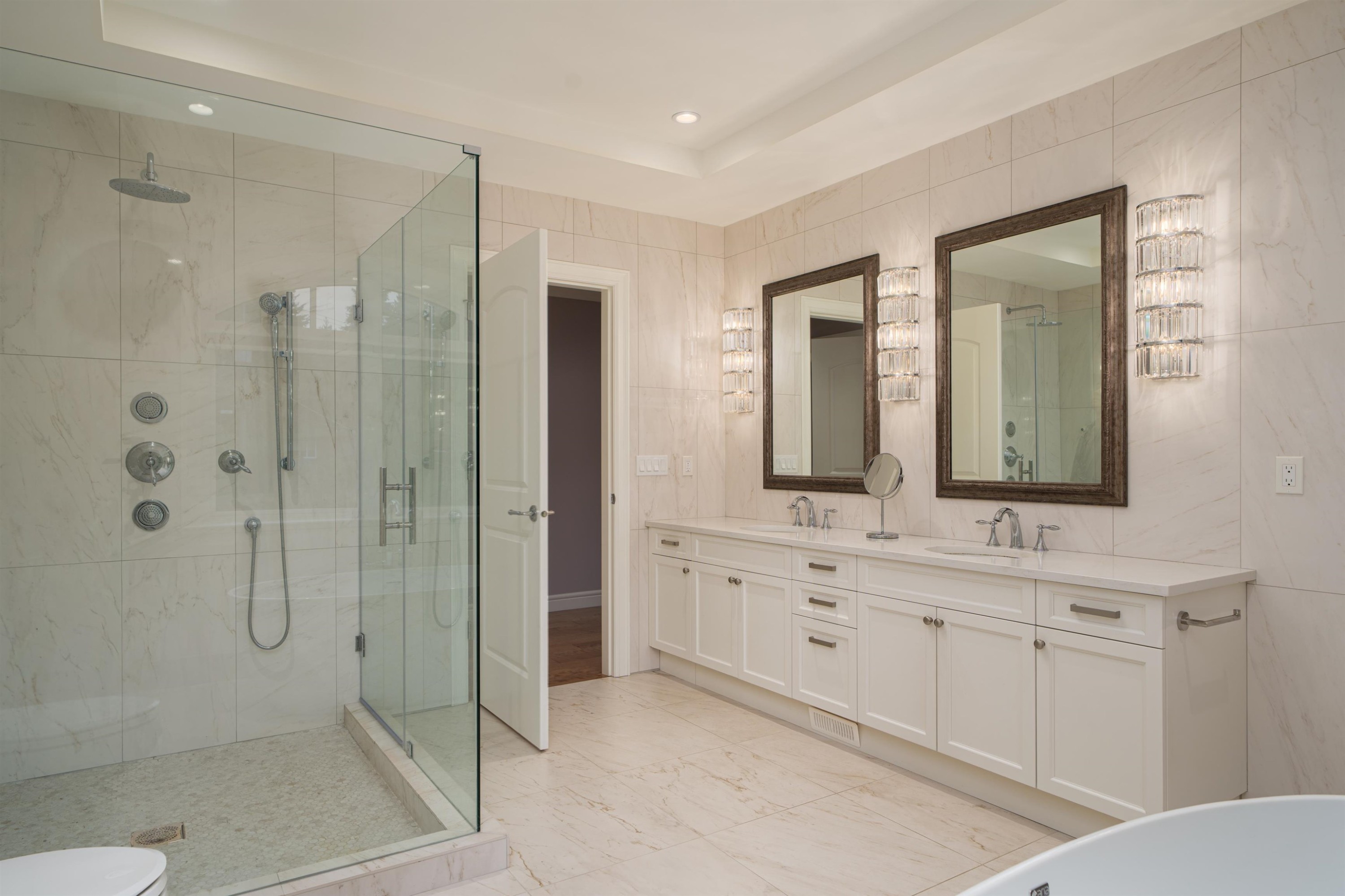 920 3Rd Street, West Vancouver, BC