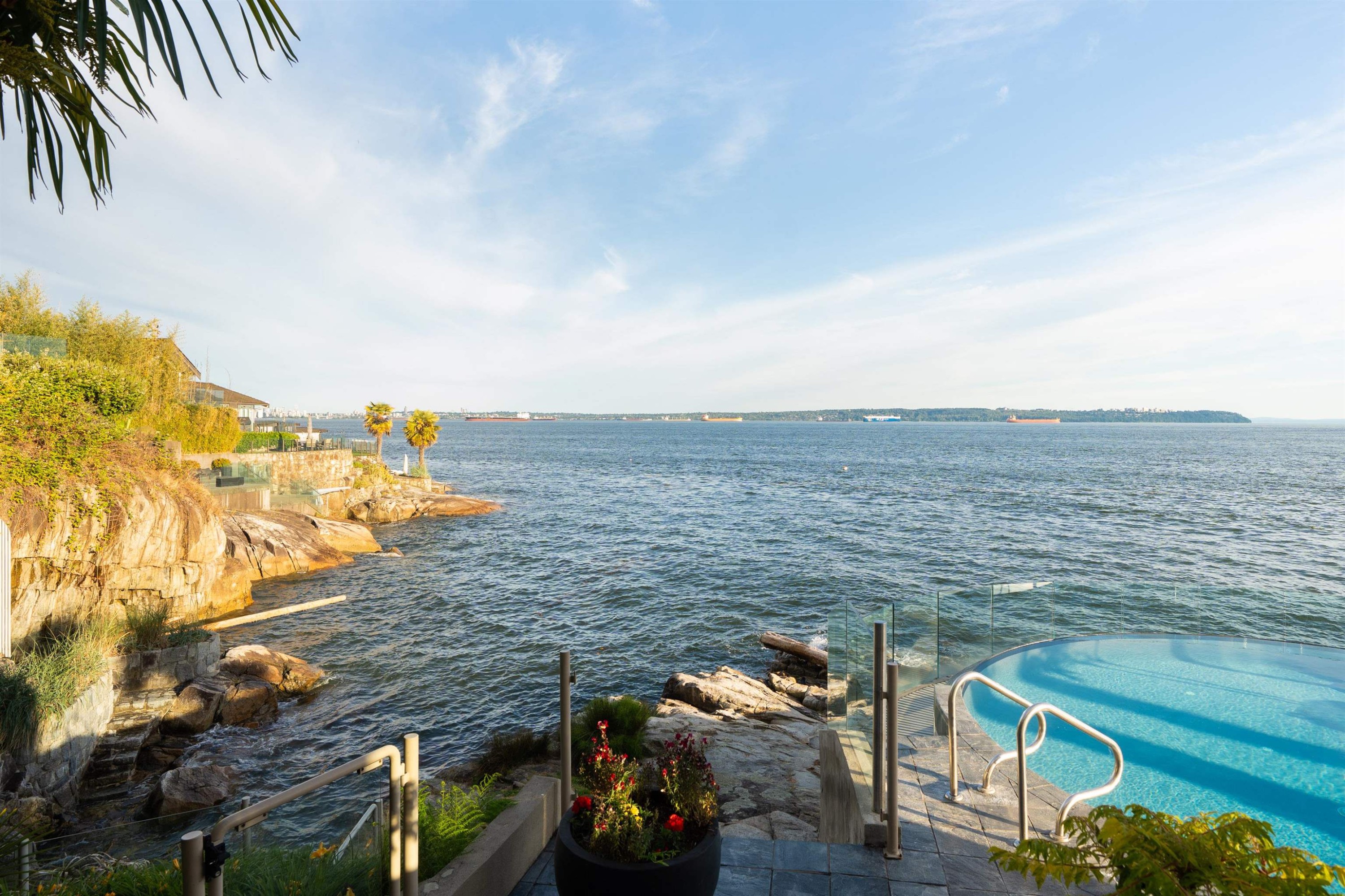 3912 Marine Drive, West Vancouver, BC