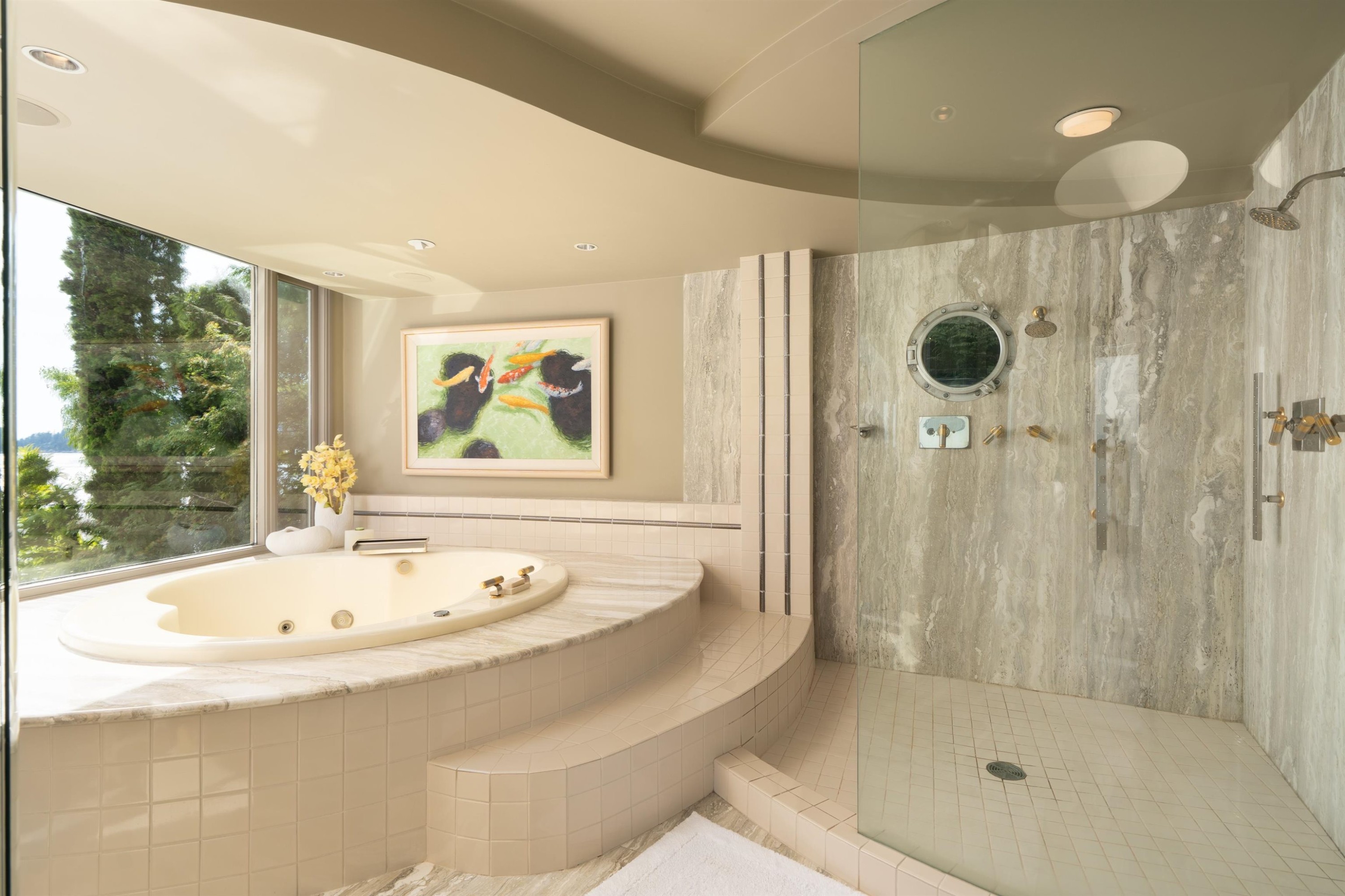 3912 Marine Drive, West Vancouver, BC