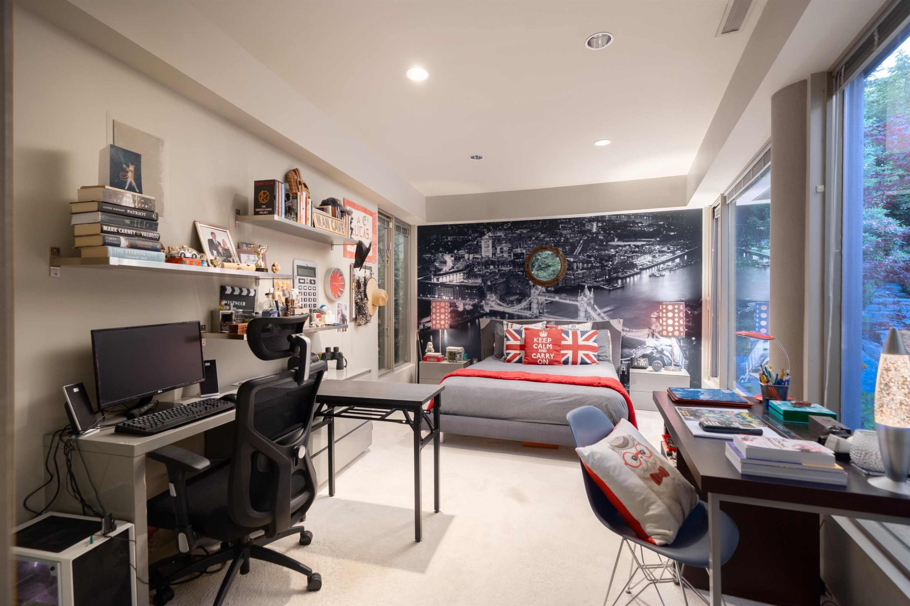 3912 Marine Drive, West Vancouver, BC